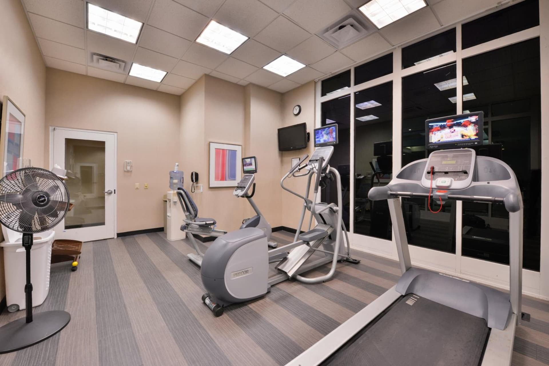 Holiday Inn Kansas City Airport by IHG gallery photo in Kansas City, KS — image 27
