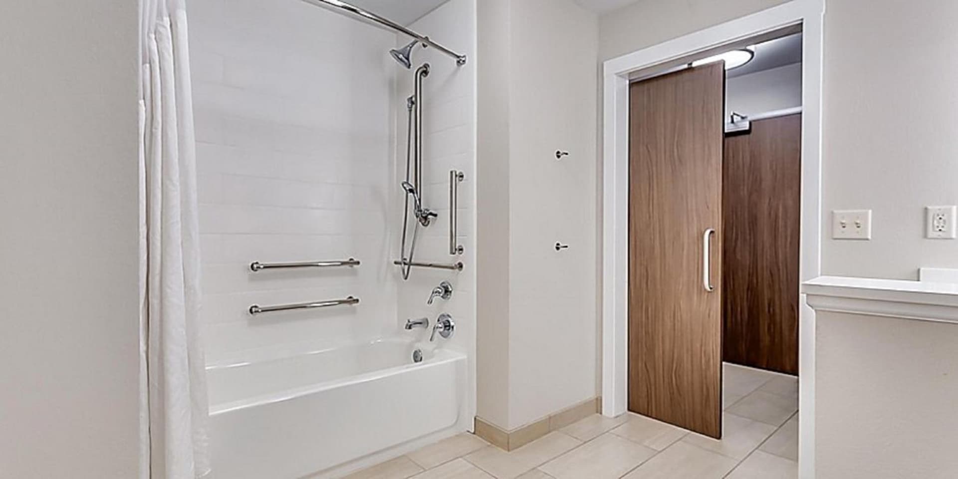 Holiday Inn Express & Suites - Brighton by IHG gallery photo in Brighton, MI — image 62