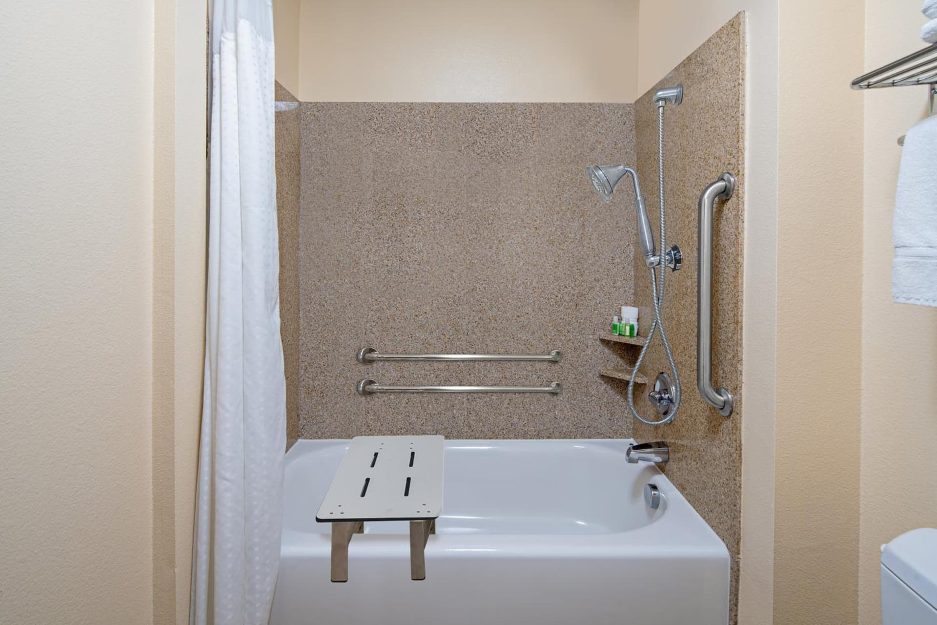 Holiday Inn Oceanside Marina Camp Pendleton by IHG gallery photo in Oceanside, CA — image 37