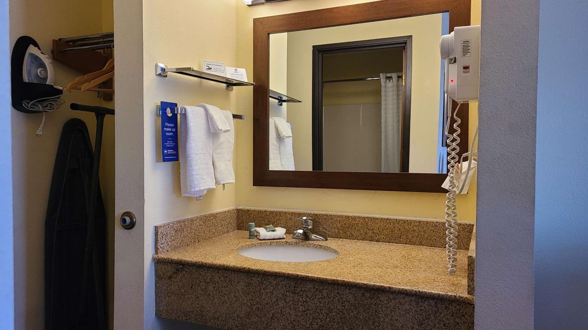 Best Western Shippensburg interior in Shippensburg, PA — gallery photo 2