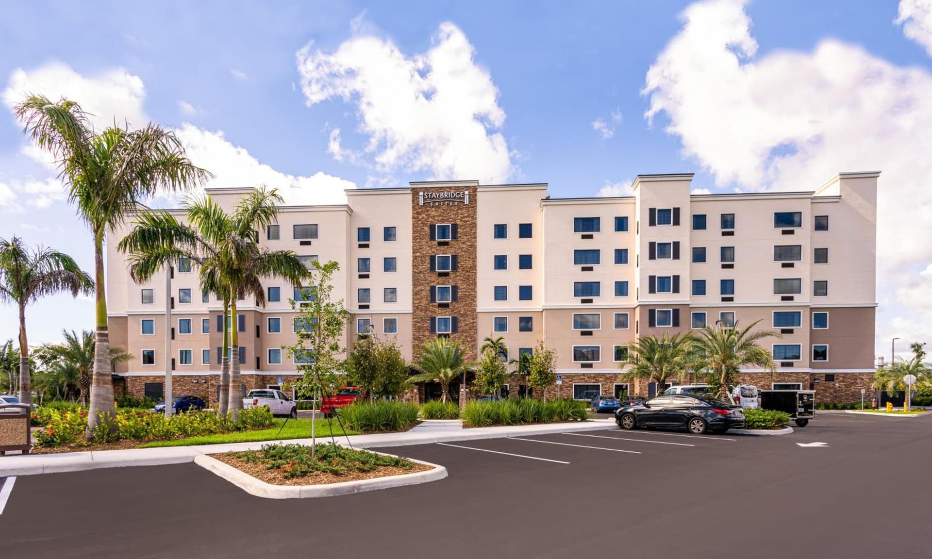 Staybridge Suites - Fort Lauderdale Airport - West by IHG gallery photo in Davie, FL — image 9