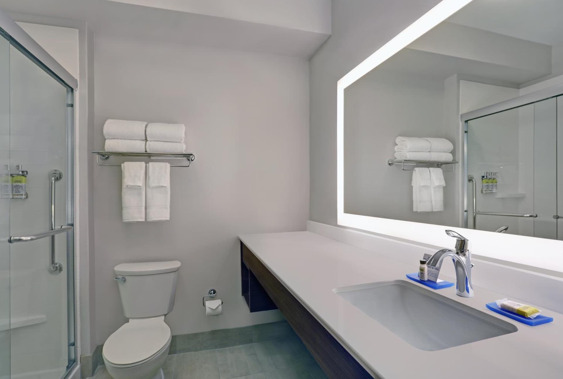 Holiday Inn Express & Suites - Lenexa - Overland Park Area by IHG gallery photo in Lenexa, KS — image 45