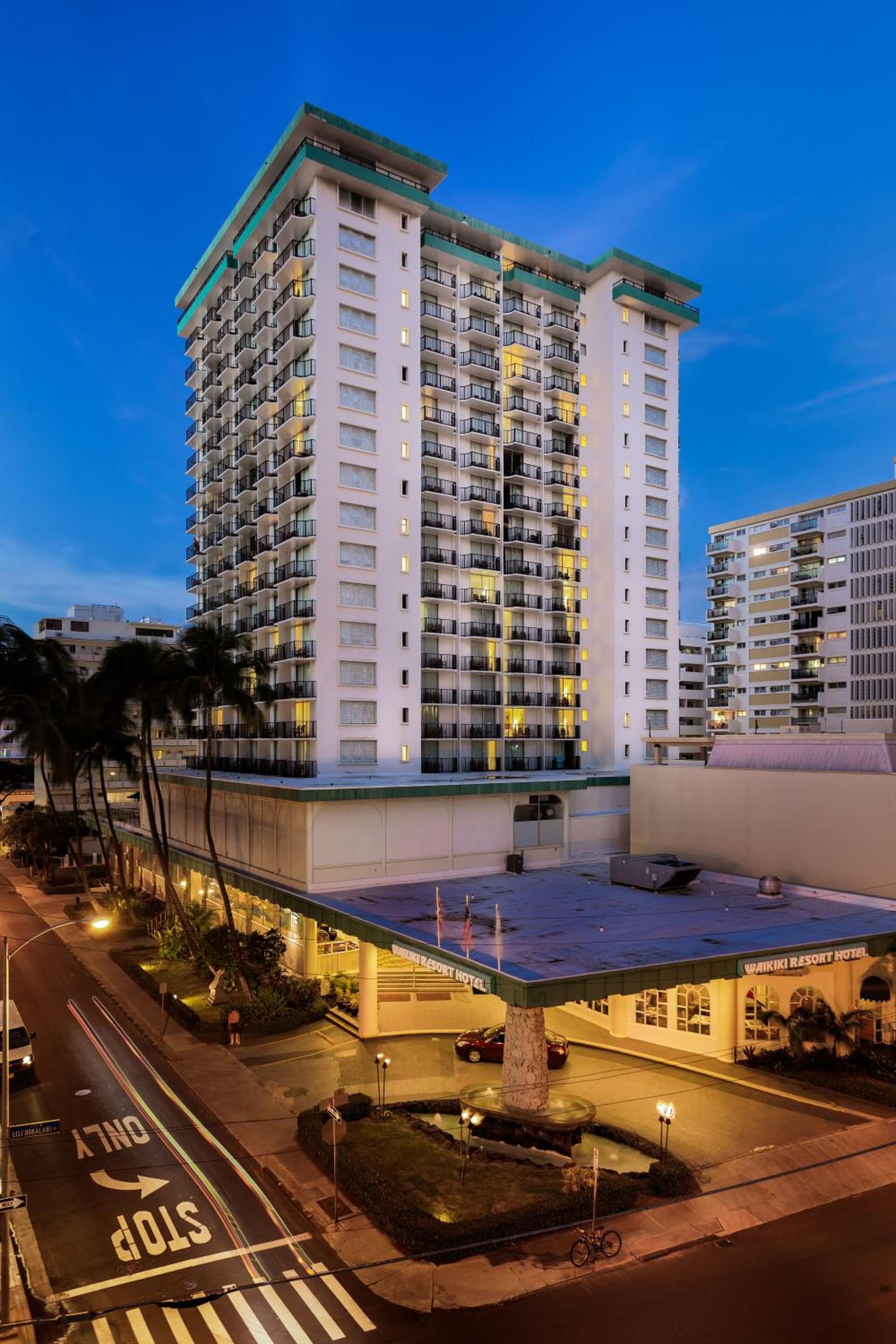 Waikiki Resort Hotel gallery photo in Honolulu, HI — image 20