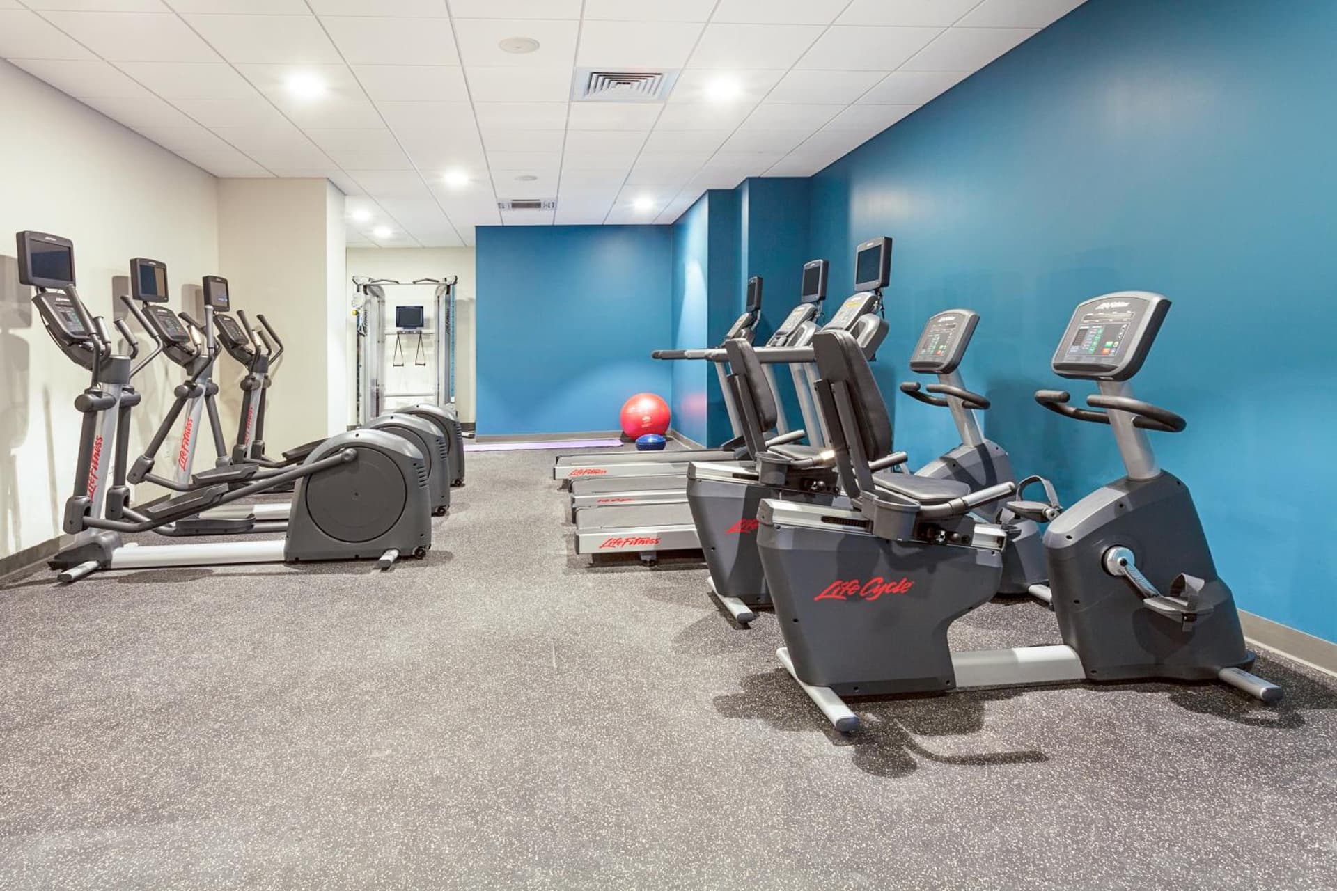 Holiday Inn Express & Suites Panama City Beach - Beachfront by IHG gallery photo in Panama City Beach, FL — image 103