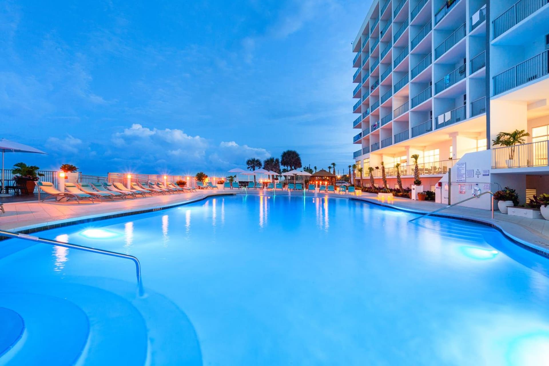 Holiday Inn Express & Suites Panama City Beach - Beachfront by IHG gallery photo in Panama City Beach, FL — image 19