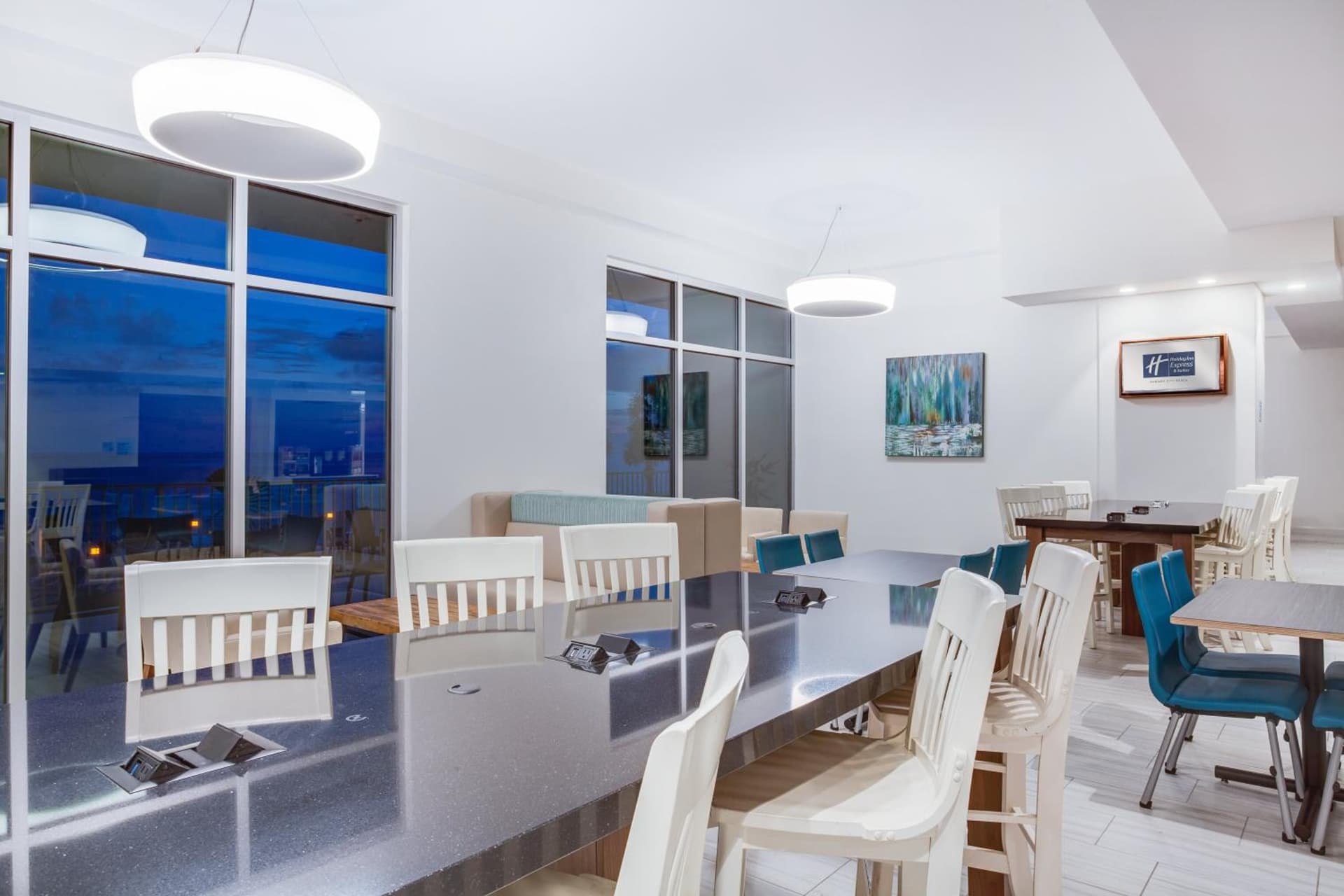 Holiday Inn Express & Suites Panama City Beach - Beachfront by IHG gallery photo in Panama City Beach, FL — image 88