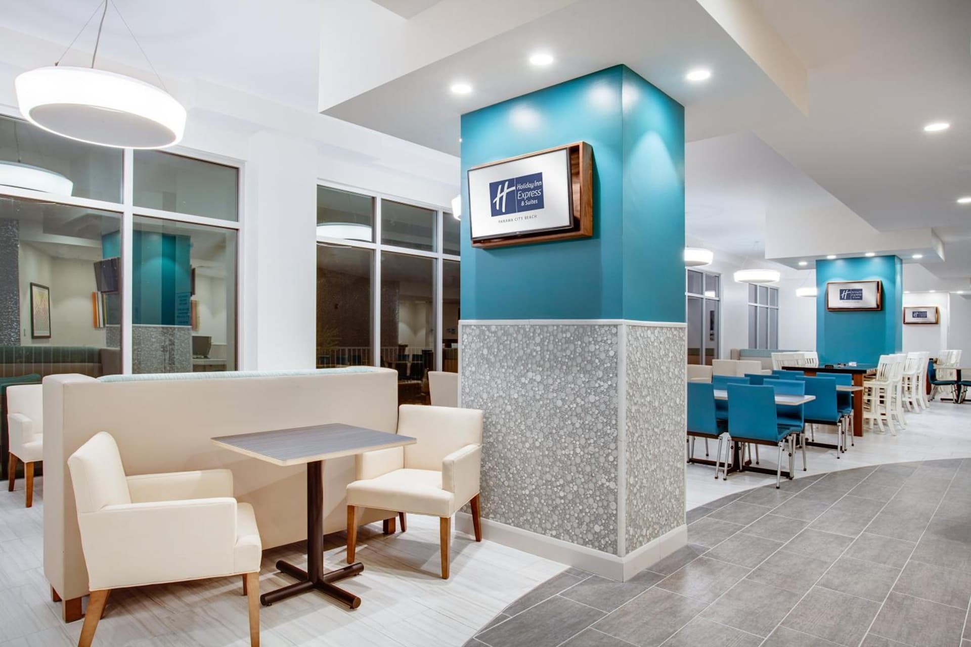 Holiday Inn Express & Suites Panama City Beach - Beachfront by IHG gallery photo in Panama City Beach, FL — image 11
