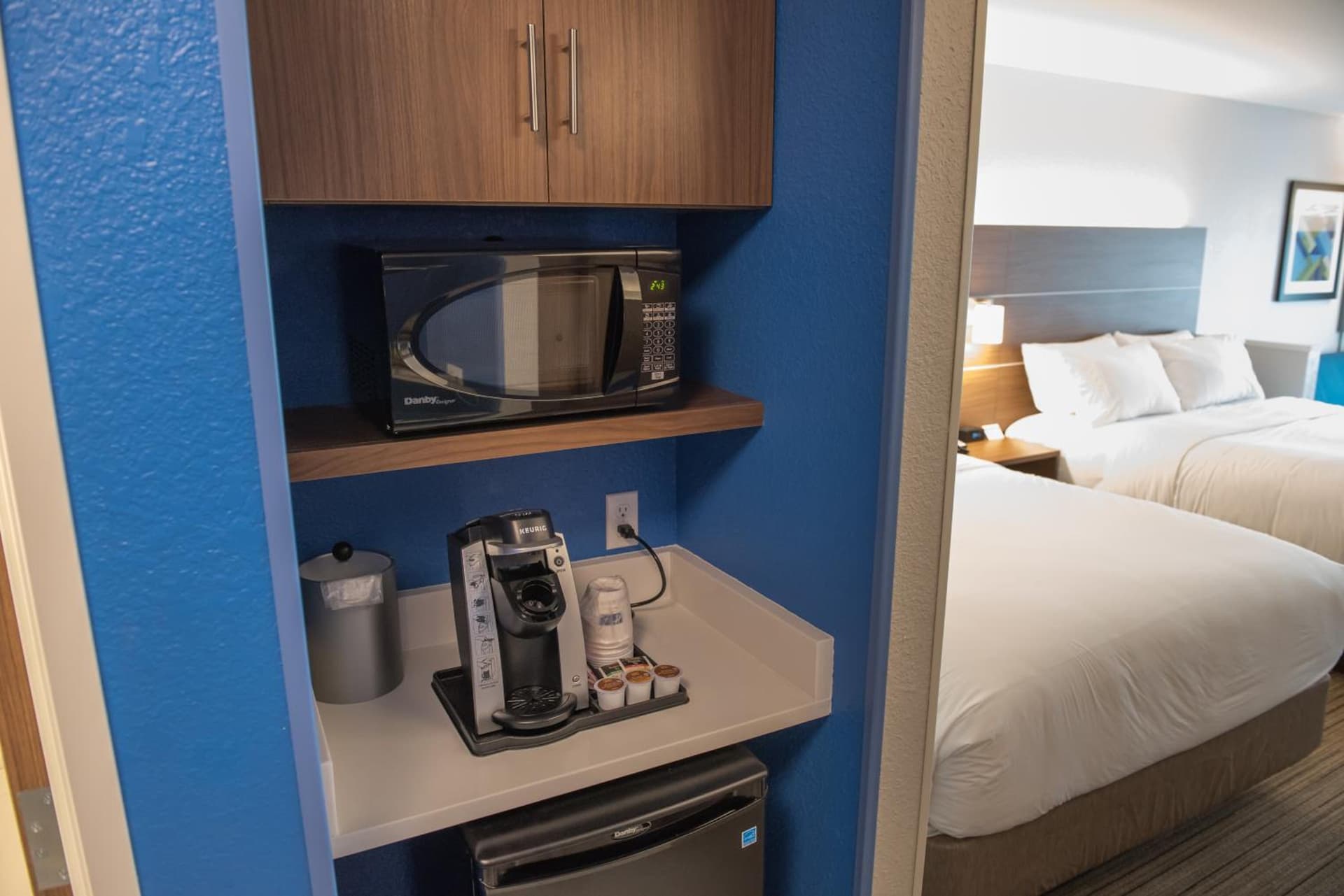 Holiday Inn Express & Suites - Orland Park Mokena by IHG interior in Mokena, IL — gallery photo 2