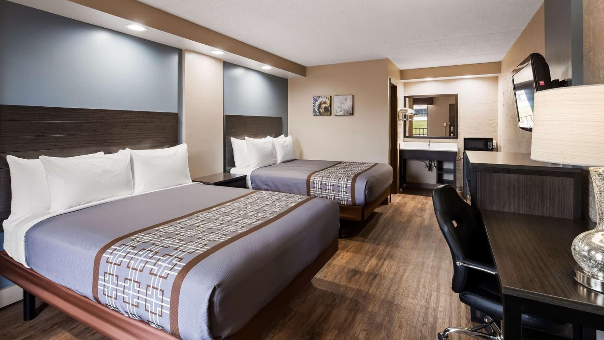 SureStay Hotel by Best Western Jasper interior in Jasper, AL — gallery photo 2