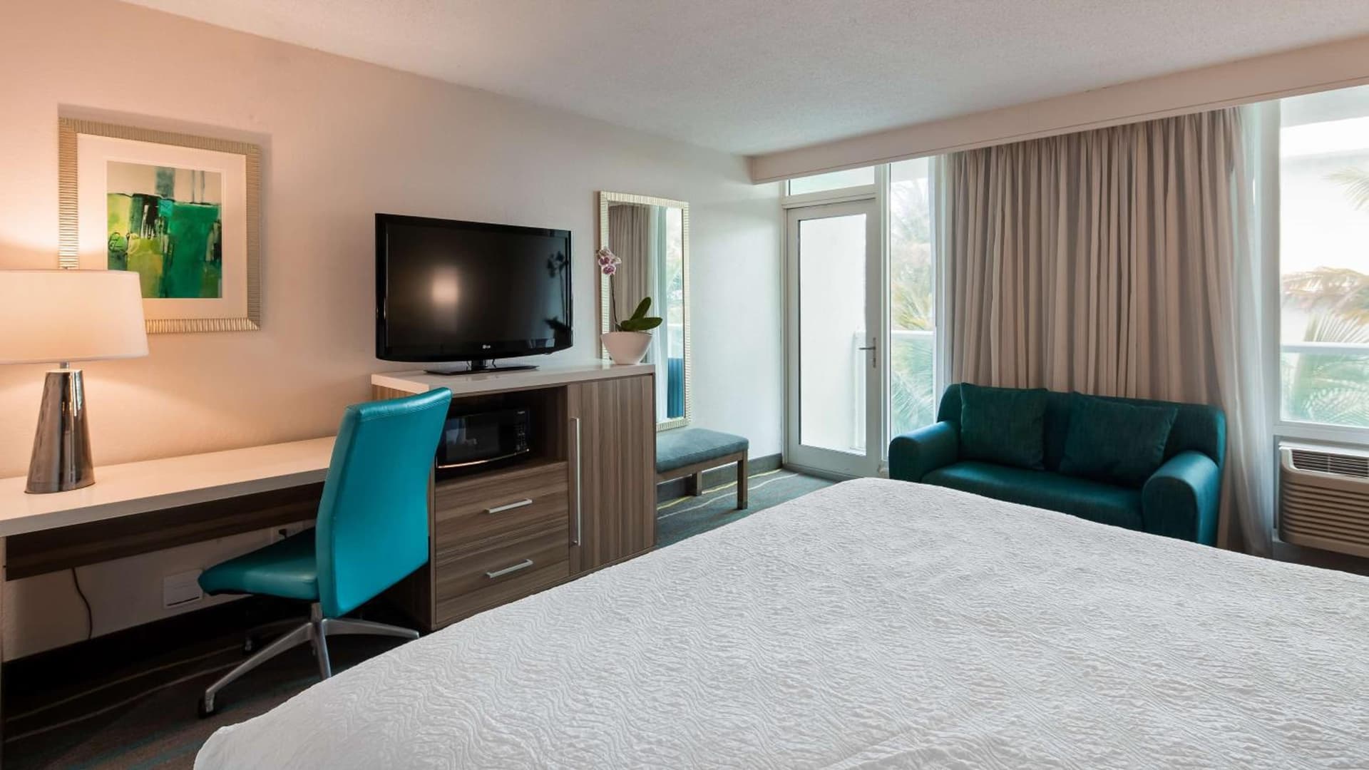 Best Western Plus Oceanside Inn gallery photo in Fort Lauderdale, FL — image 9