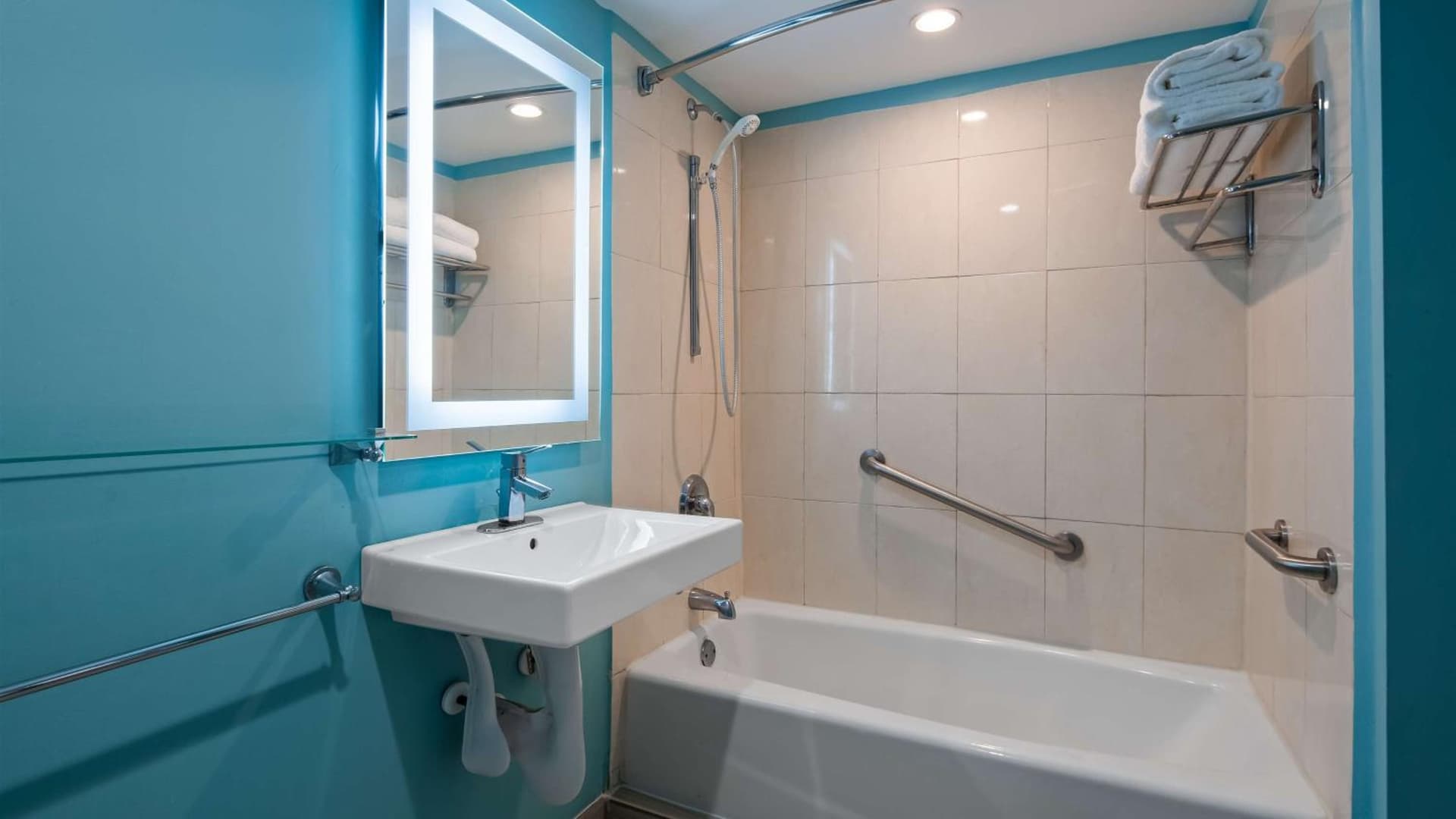 Best Western Plus Oceanside Inn gallery photo in Fort Lauderdale, FL — image 15