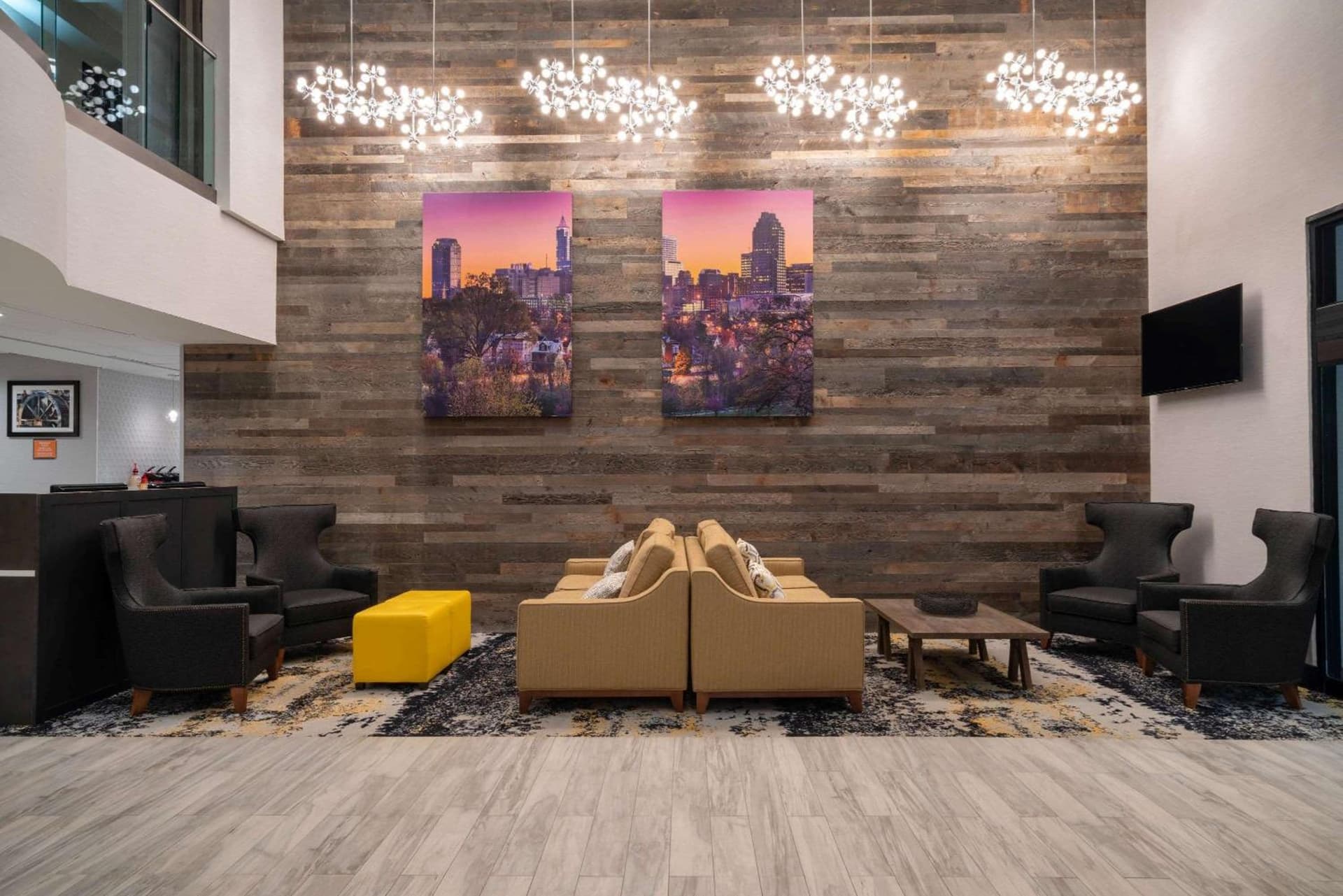 La Quinta by Wyndham Raleigh Downtown North gallery photo in Raleigh, NC — image 5