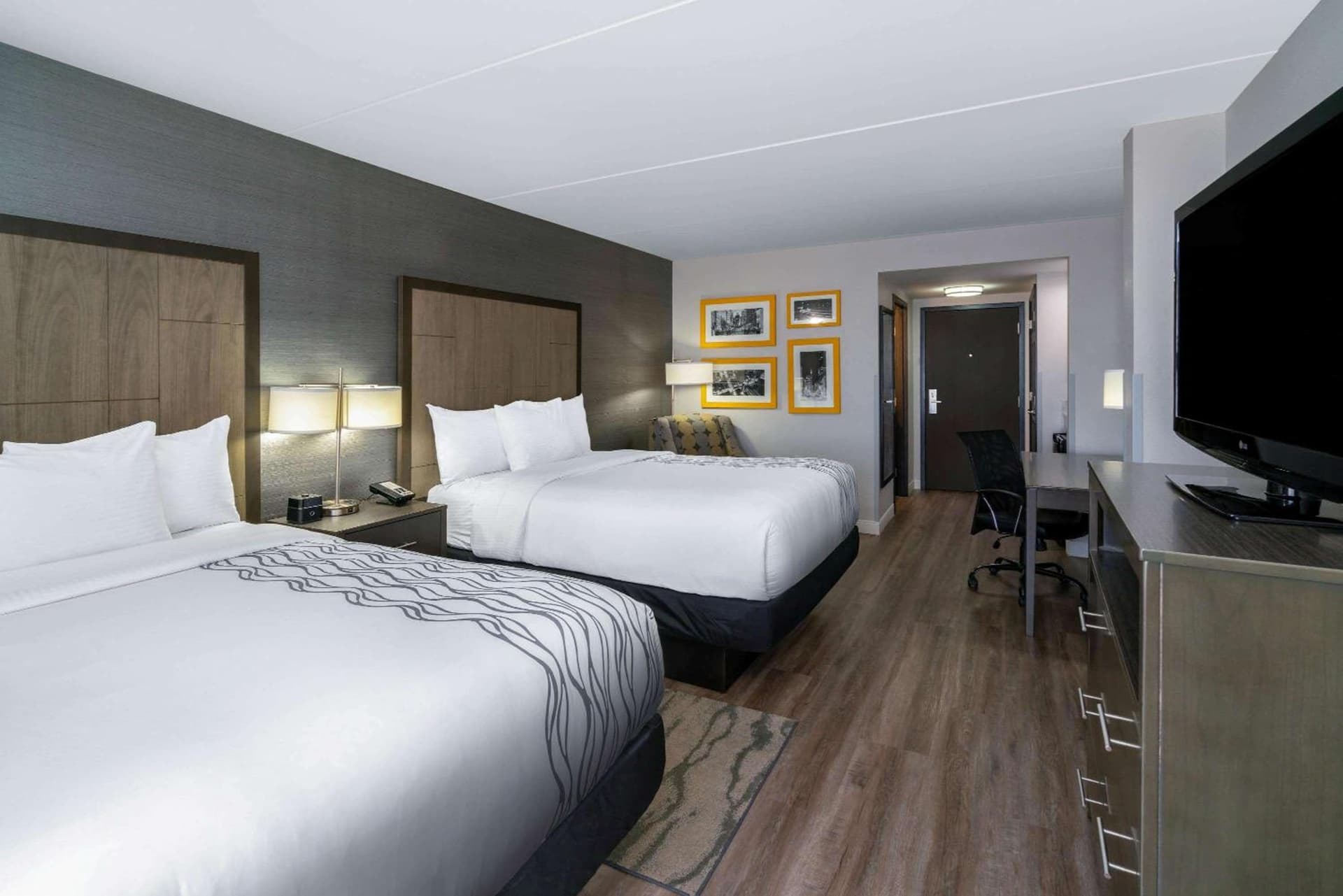 La Quinta by Wyndham Raleigh Downtown North gallery photo in Raleigh, NC — image 11