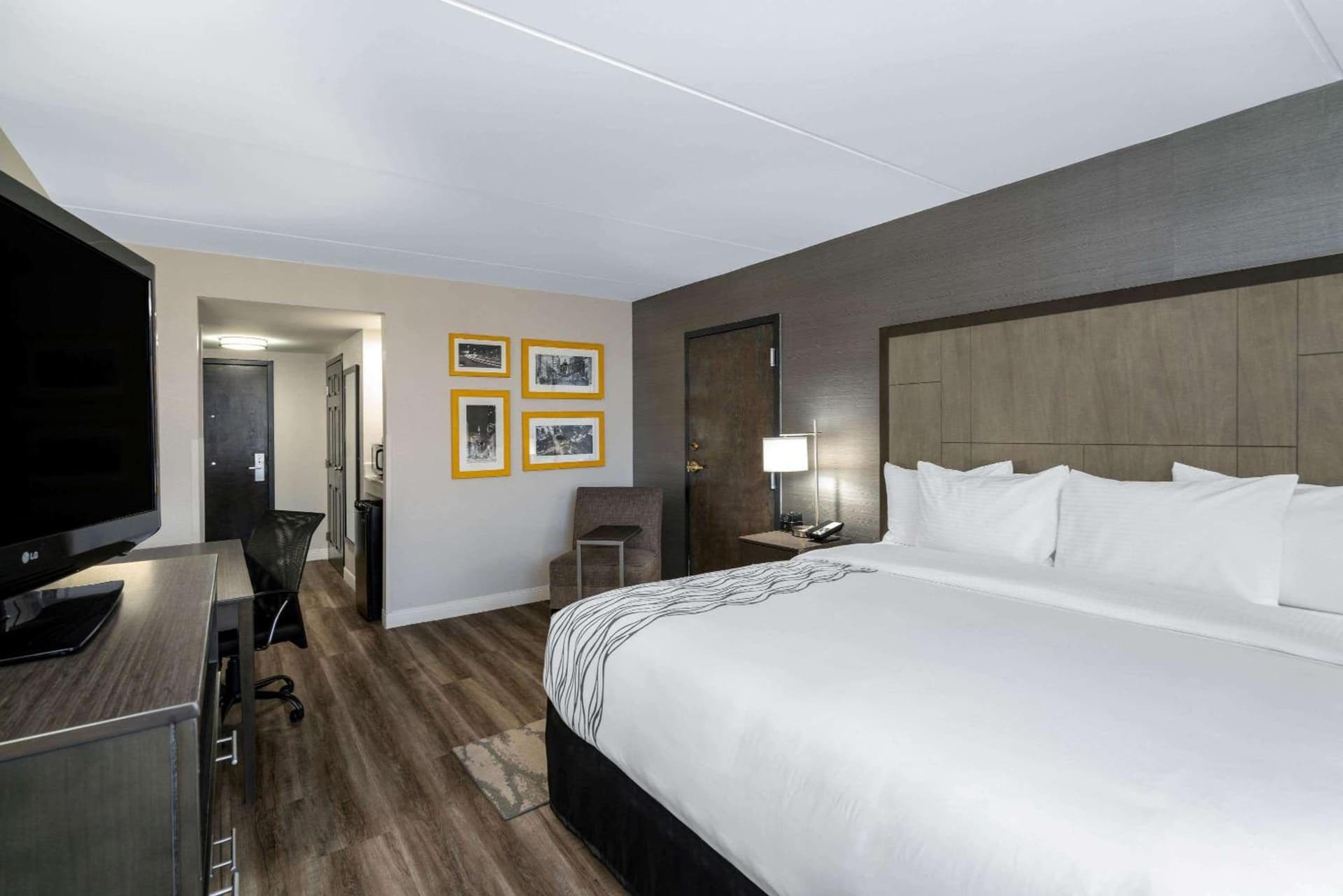 La Quinta by Wyndham Raleigh Downtown North gallery photo in Raleigh, NC — image 29