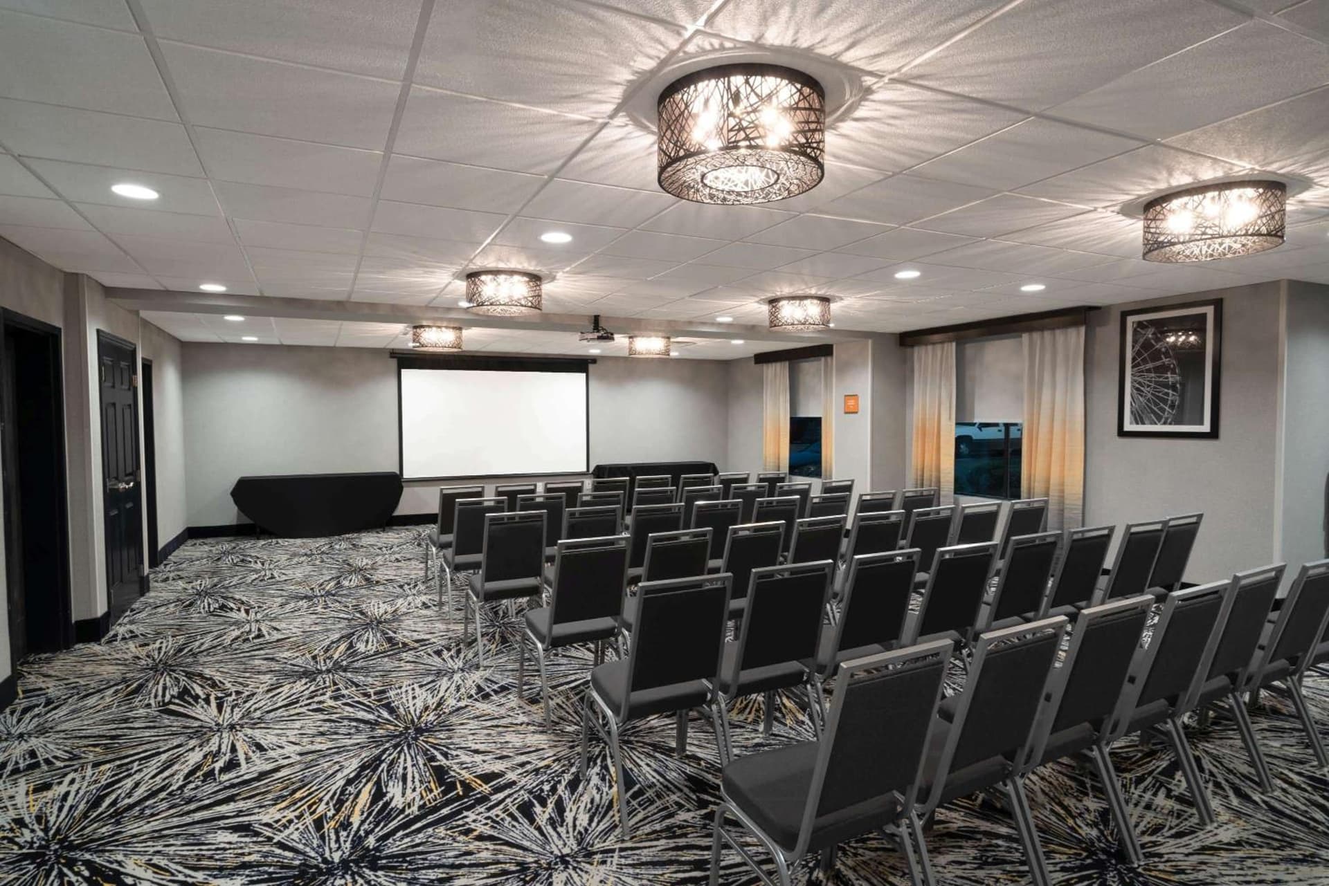 La Quinta by Wyndham Raleigh Downtown North gallery photo in Raleigh, NC — image 32