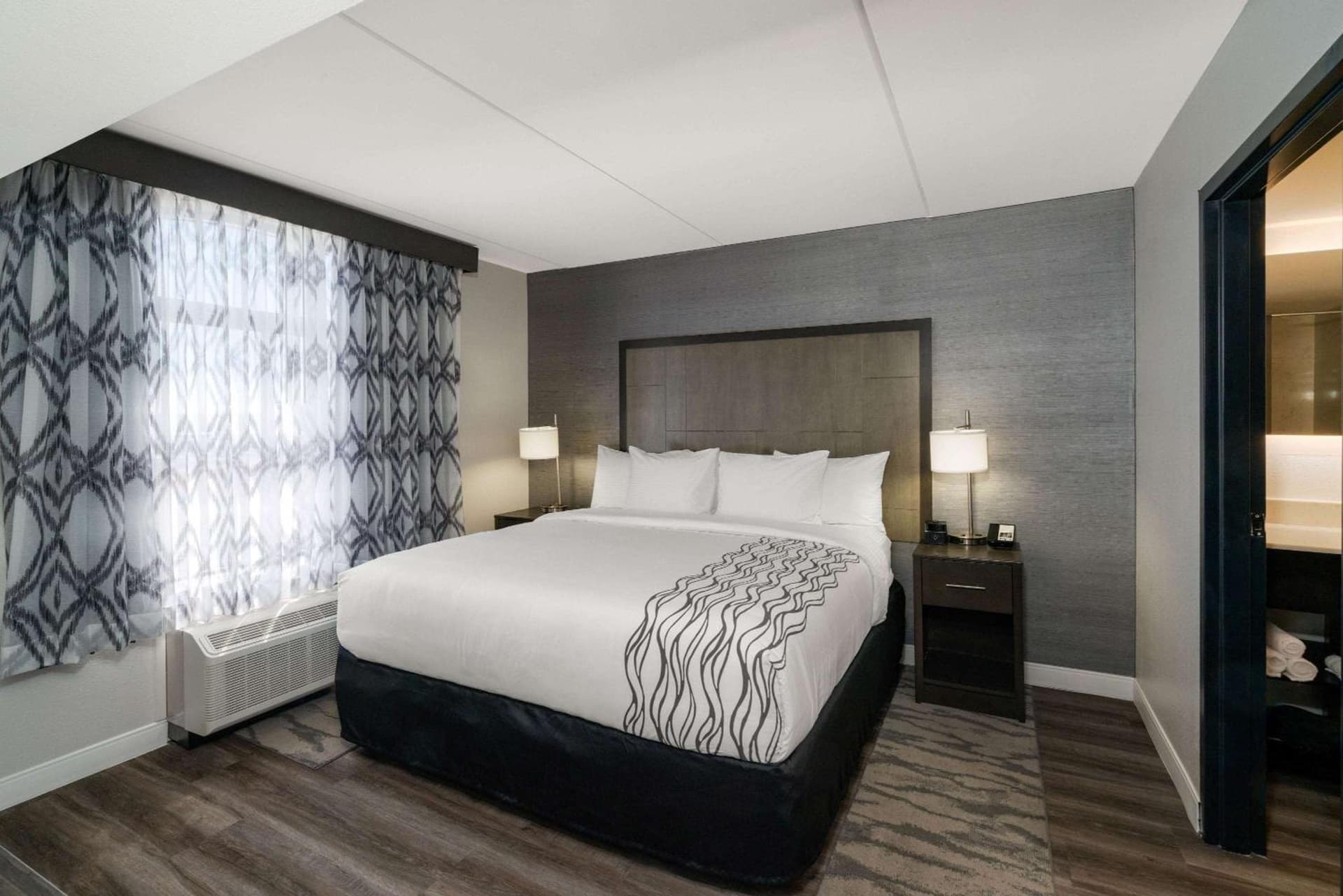 La Quinta by Wyndham Raleigh Downtown North gallery photo in Raleigh, NC — image 27
