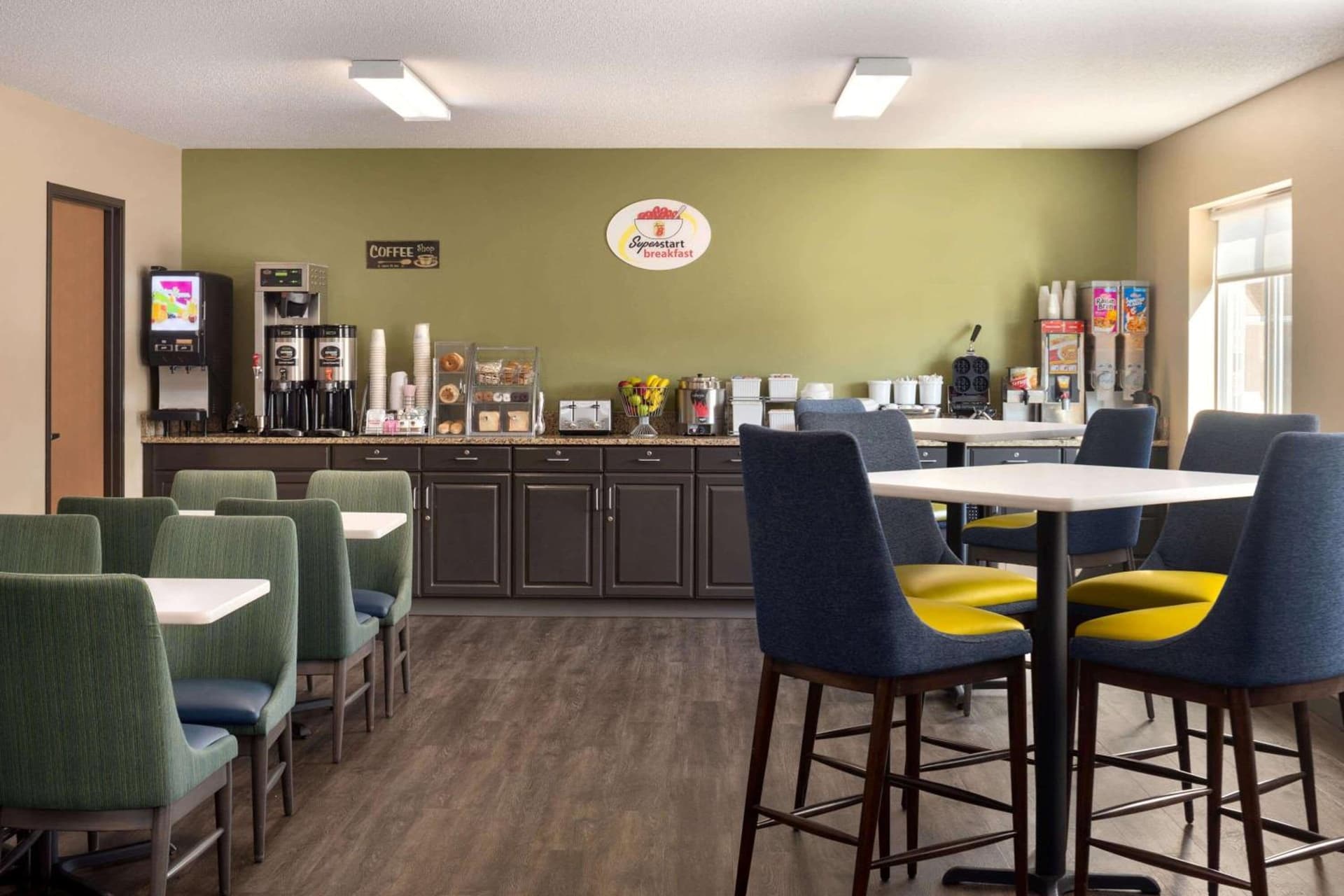Super 8 by Wyndham Sioux Falls gallery photo in Sioux Falls, SD — image 9