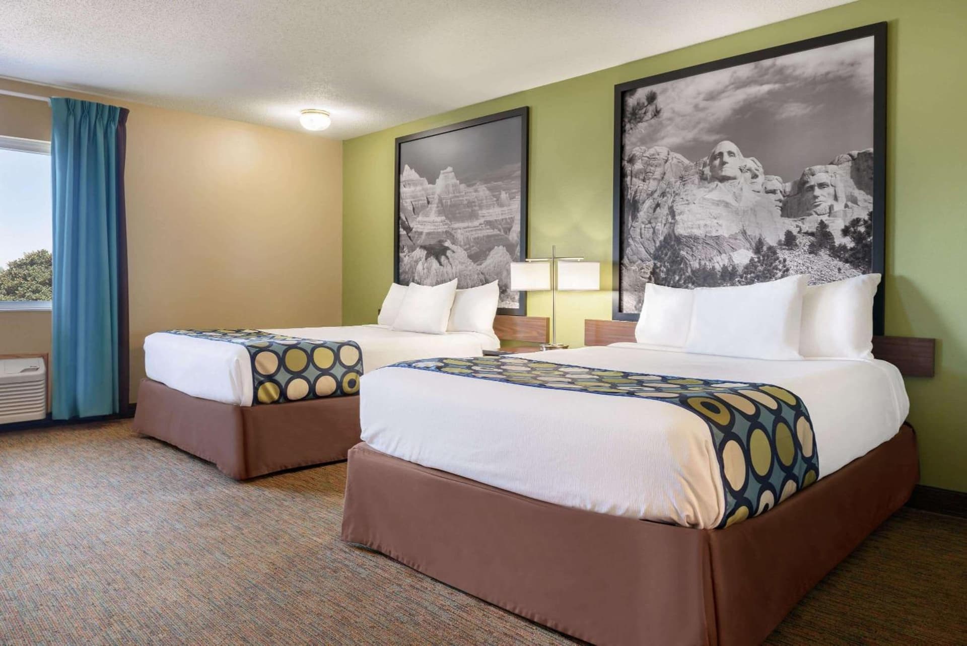 Super 8 by Wyndham Sioux Falls gallery photo in Sioux Falls, SD — image 23