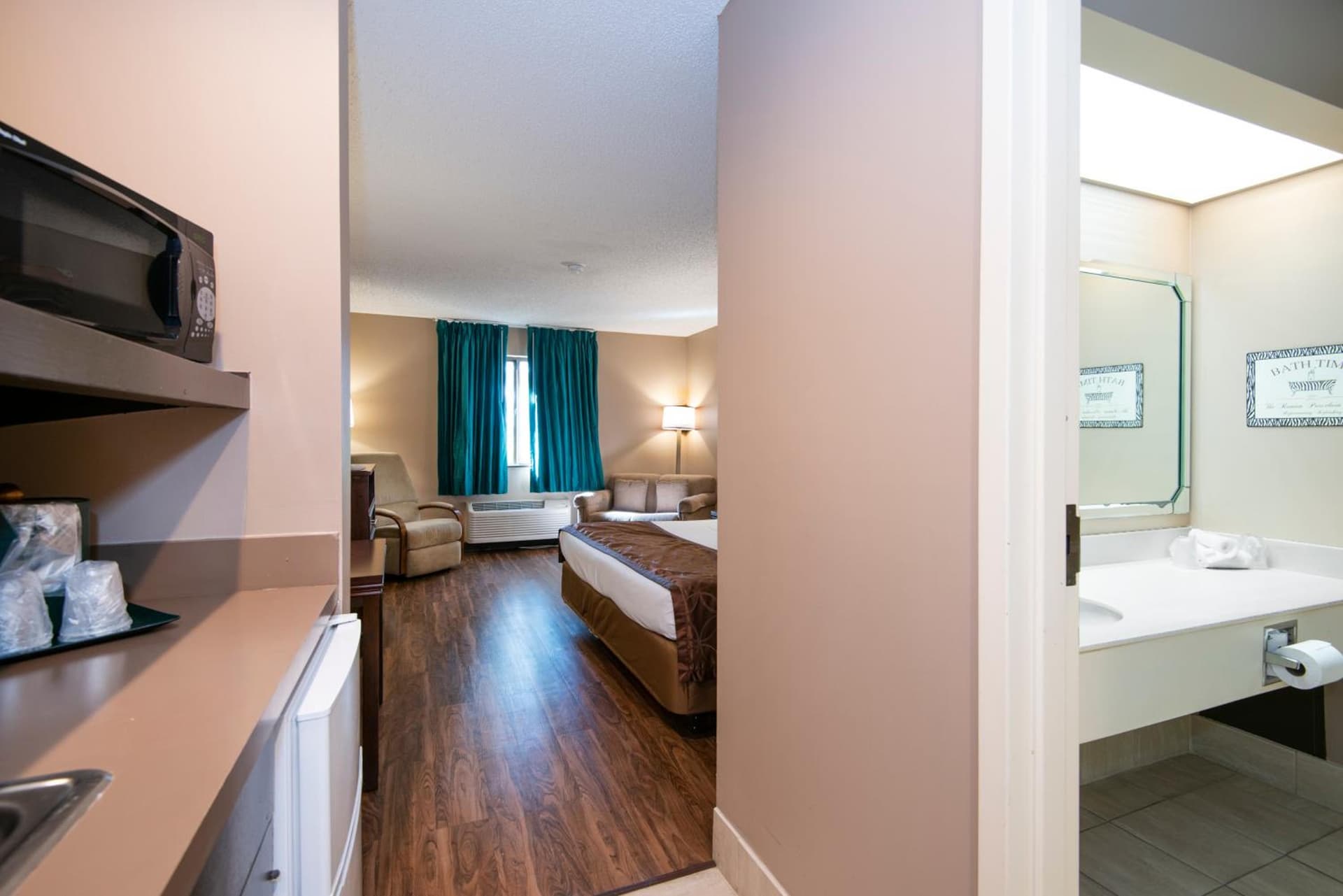Guest Inn & Suites - Midtown Medical Center gallery photo in Little Rock, AR — image 24