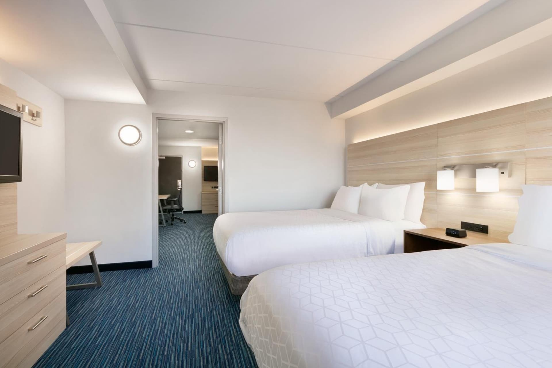 Holiday Inn Express Hotel & Suites Norfolk Airport by IHG gallery photo in Norfolk, VA — image 11