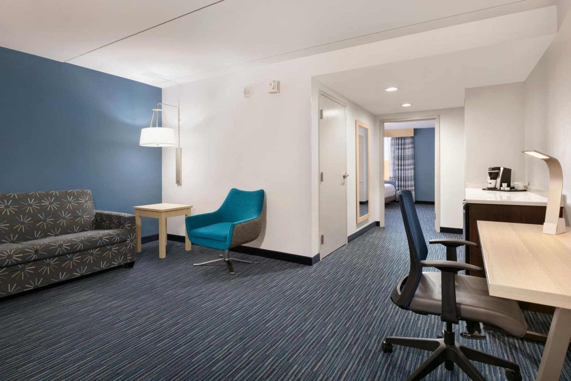 Holiday Inn Express Hotel & Suites Norfolk Airport by IHG gallery photo in Norfolk, VA — image 33