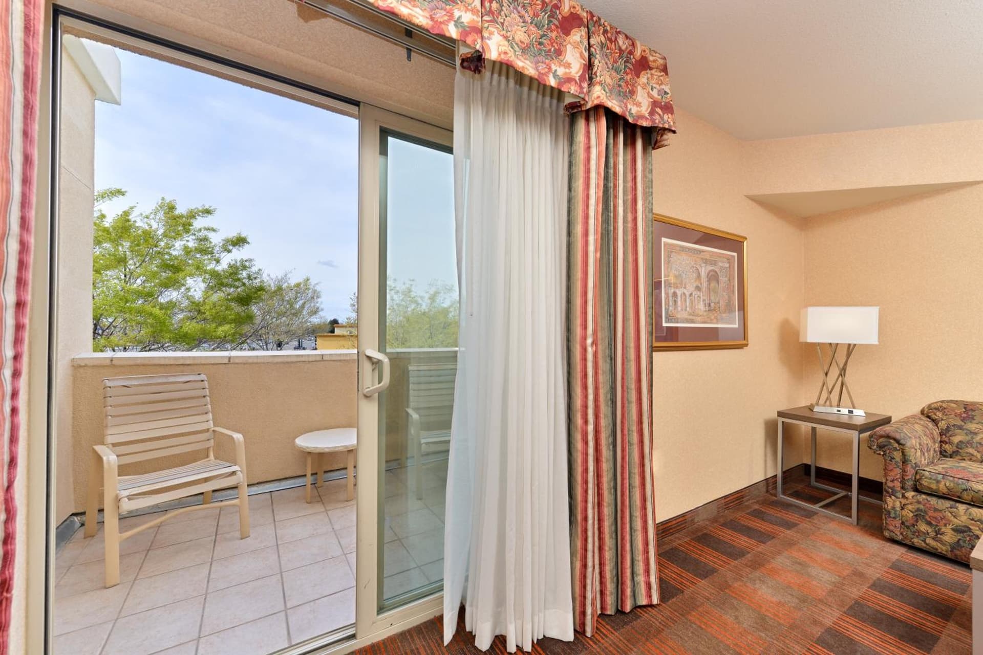 HOLIDAY INN EXPRESS & SUITES ELK GROVE CENTRAL - HWY 99 by IHG gallery photo in Elk Grove, CA — image 62