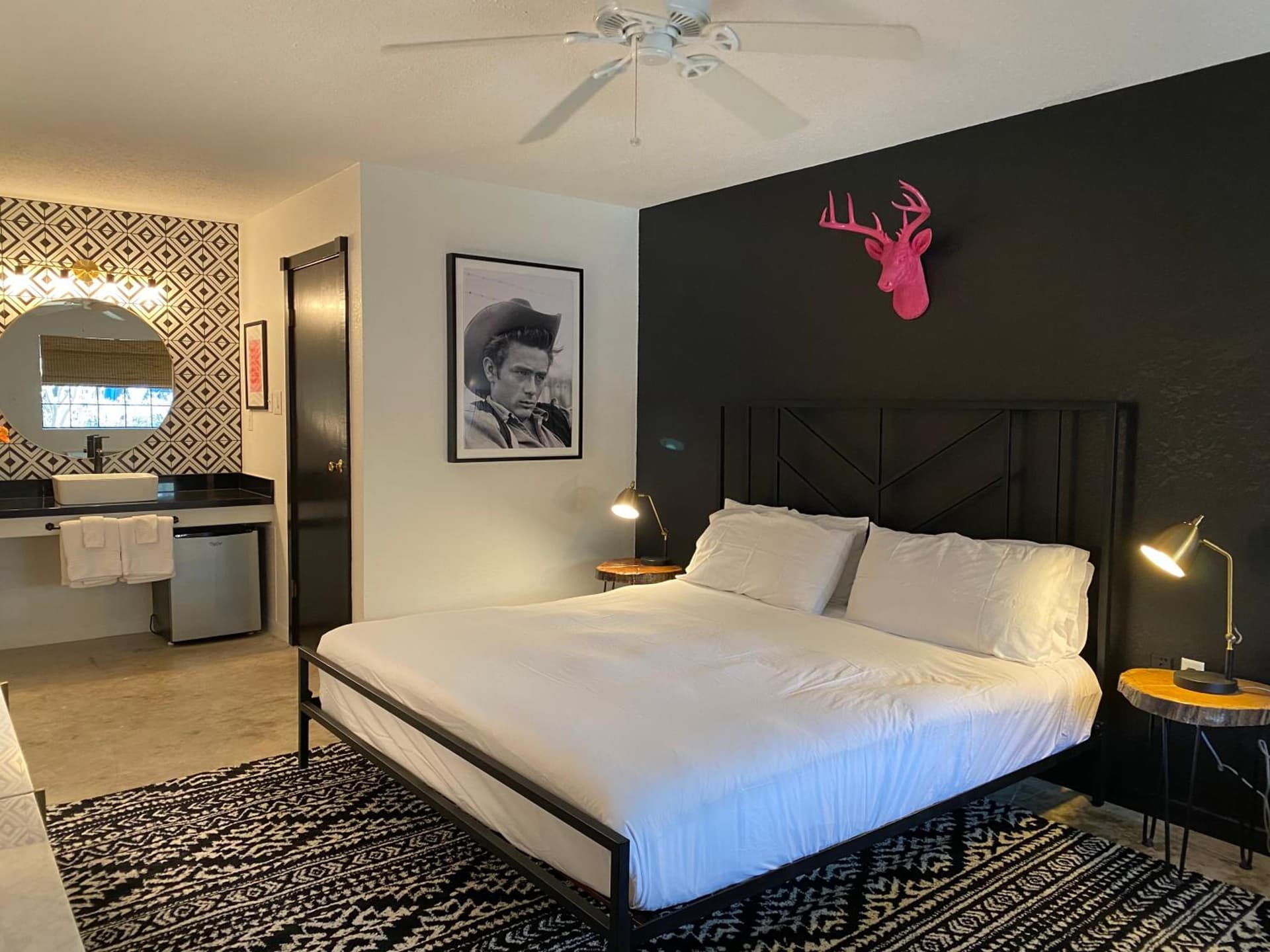Wimberley Inn & bar gallery photo in Wimberley, TX — image 22