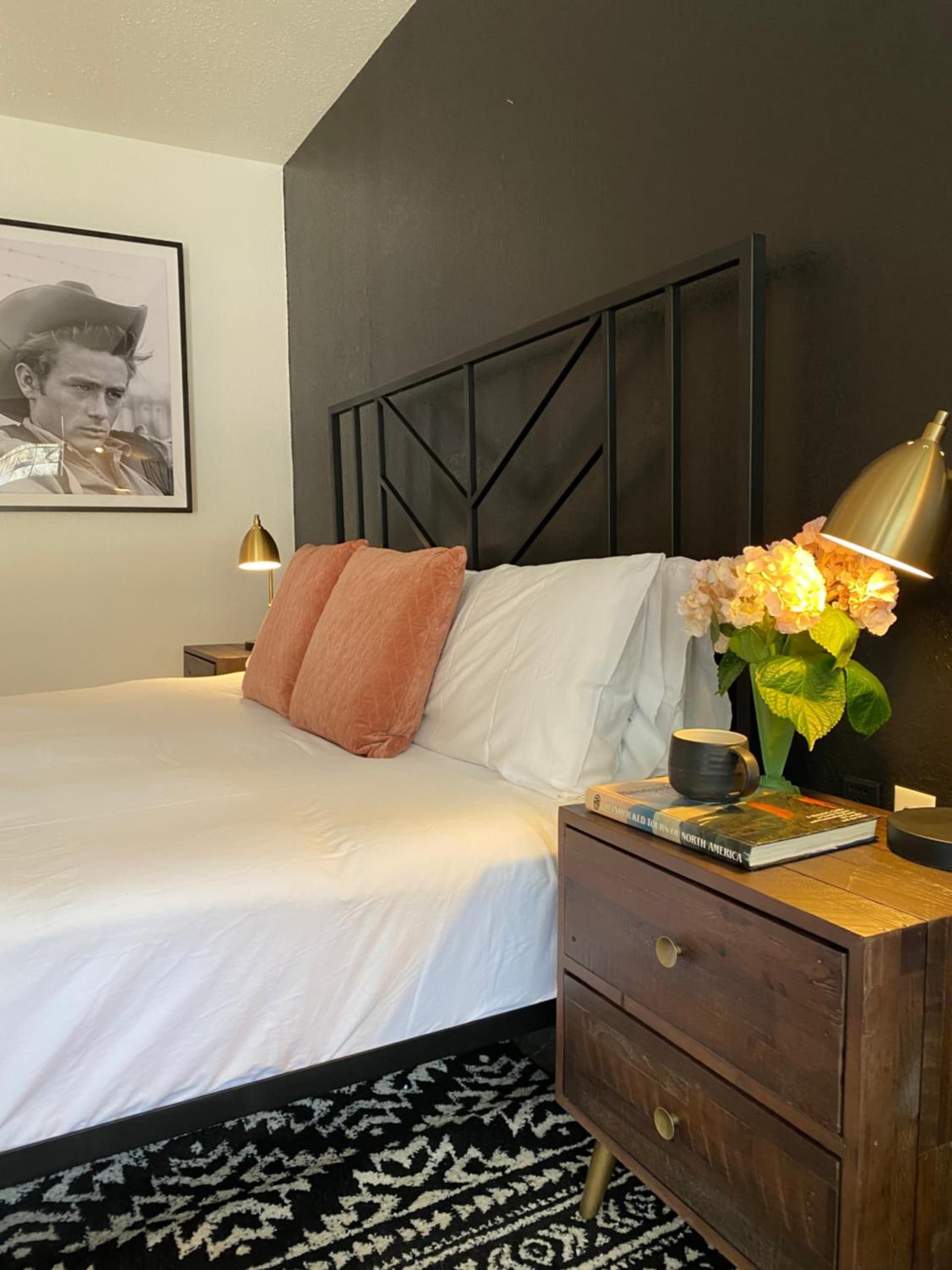 Wimberley Inn & bar gallery photo in Wimberley, TX — image 42