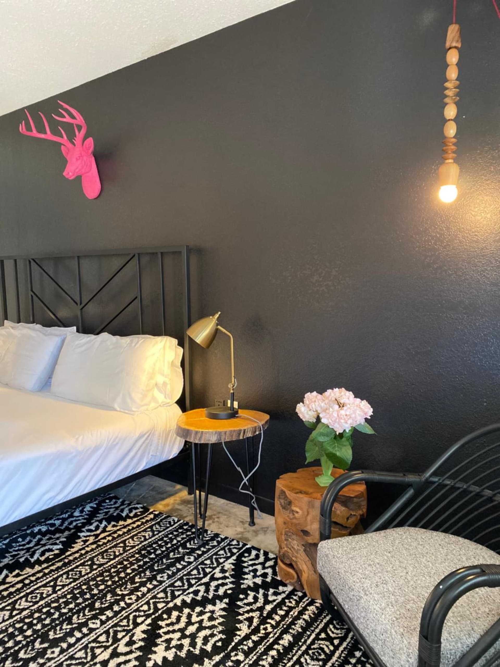 Wimberley Inn & bar gallery photo in Wimberley, TX — image 49