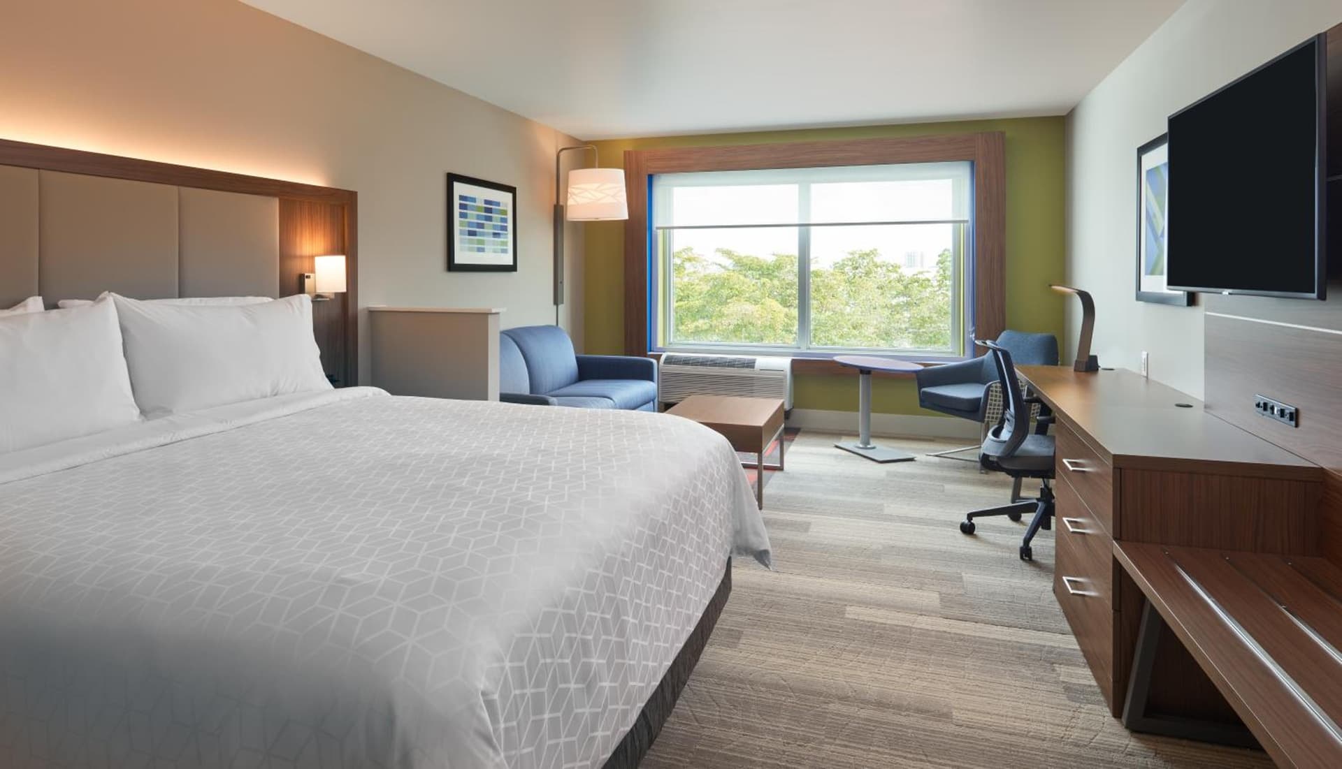 Holiday Inn Express Doral Miami by IHG interior in Doral, FL — gallery photo 2