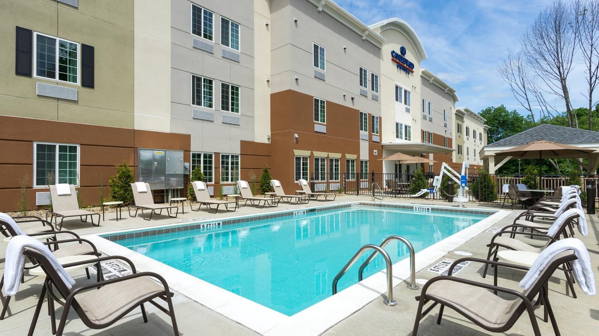 Candlewood Suites Grove City - Outlet Center by IHG gallery photo in Grove City, PA — image 32