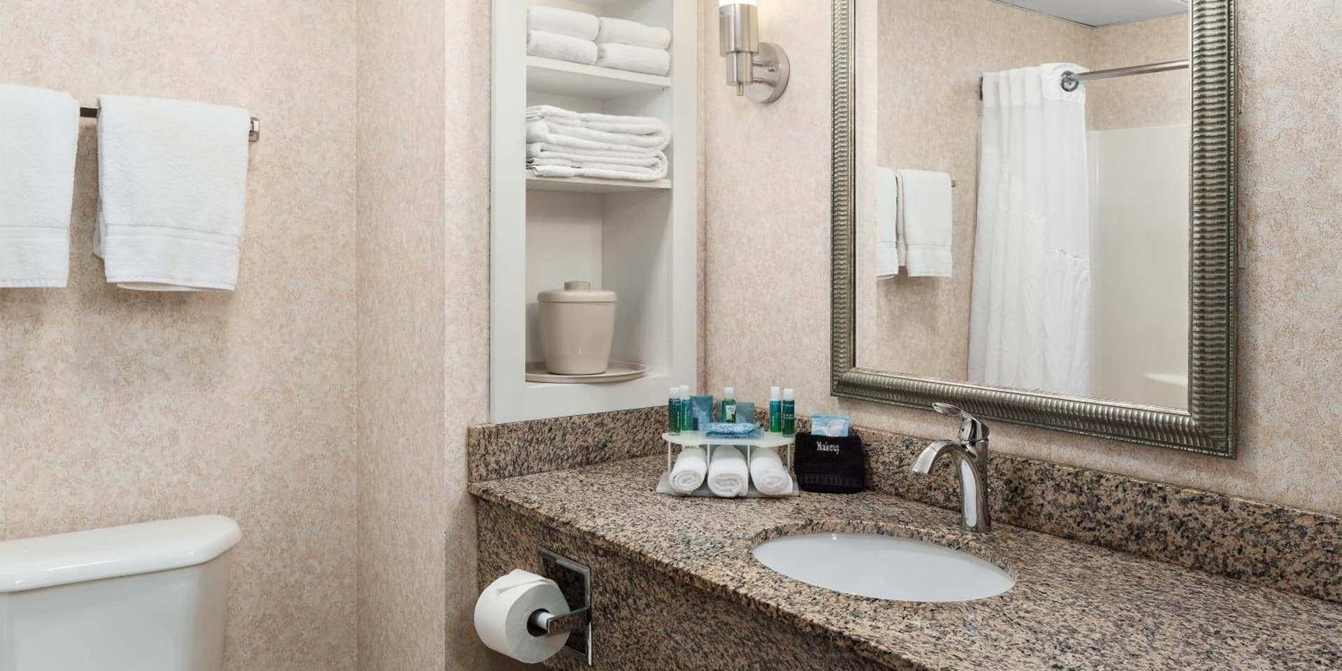 Holiday Inn Express Grove City - Premium Outlet Mall by IHG gallery photo in Grove City, PA — image 21