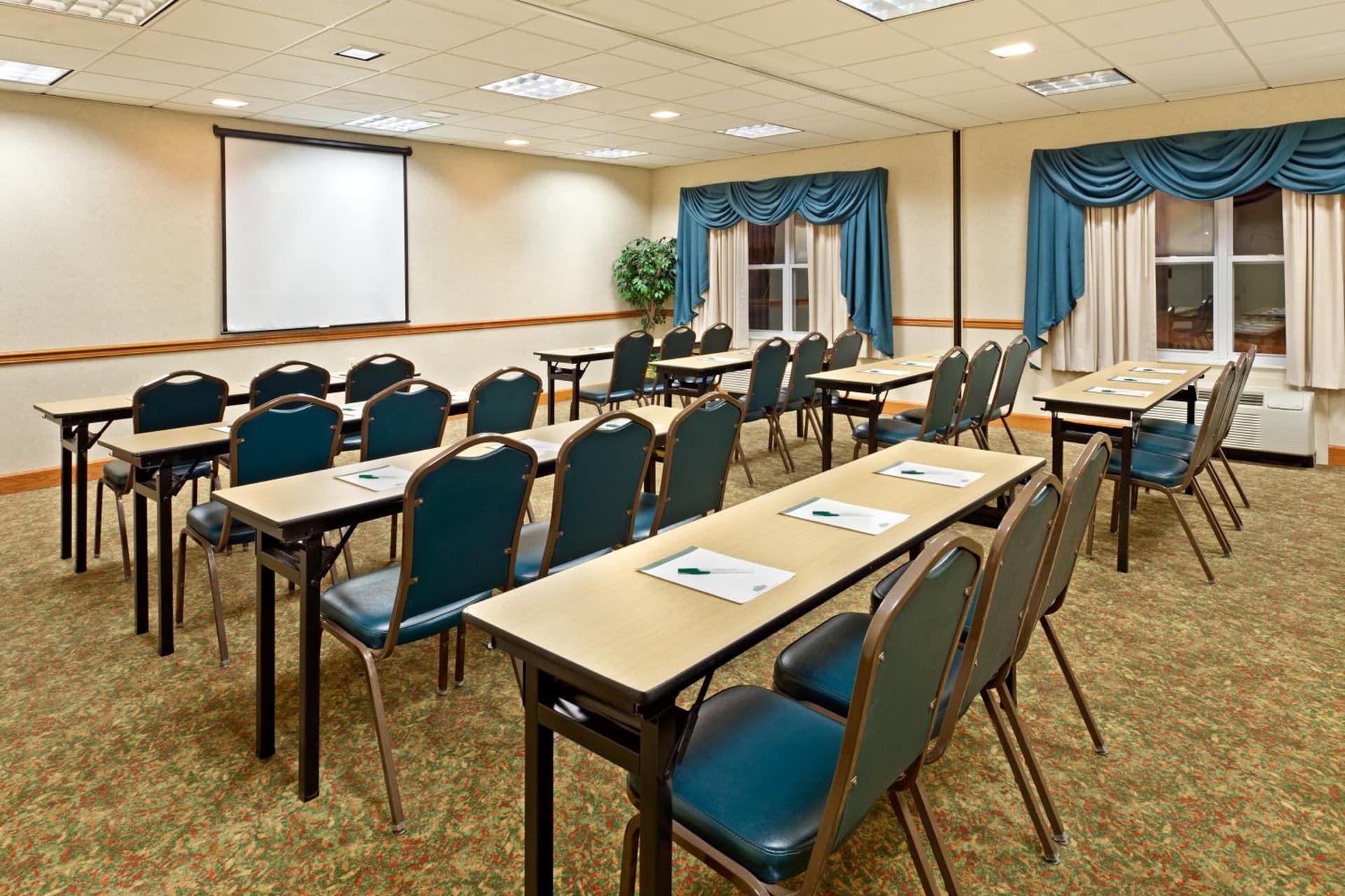 Country Inn & Suites by Radisson, York, PA gallery photo in York, PA — image 12