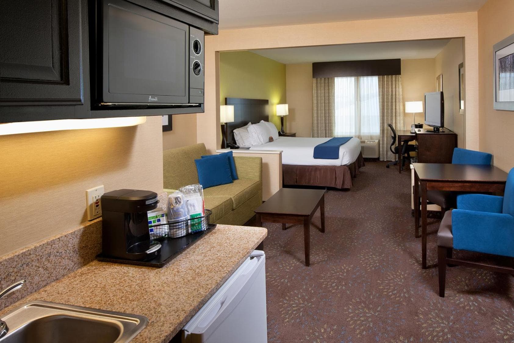 Holiday Inn Express Hotel & Suites Saginaw by IHG gallery photo in Saginaw, MI — image 41