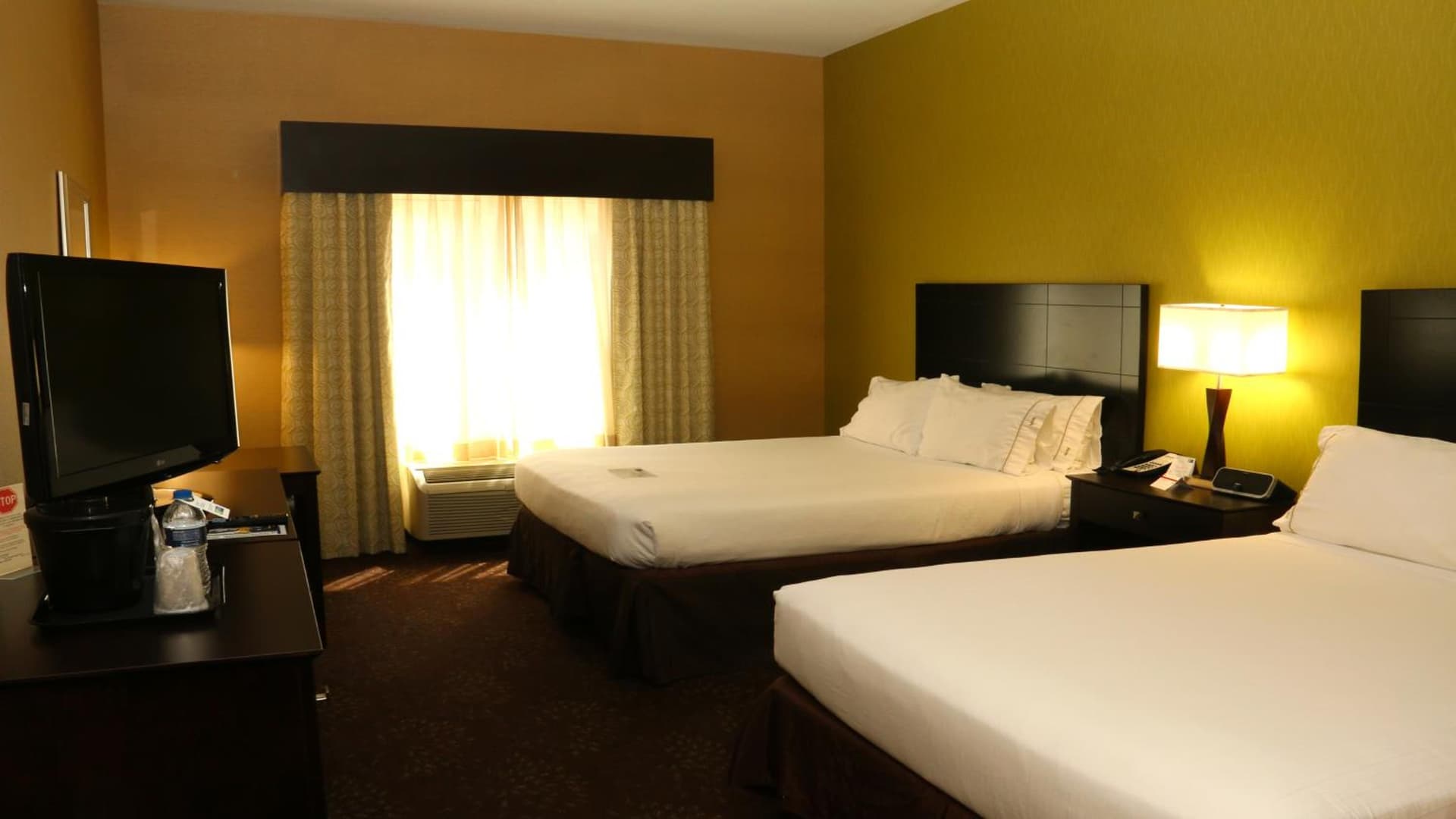 Holiday Inn Express Hotel & Suites Saginaw by IHG gallery photo in Saginaw, MI — image 10