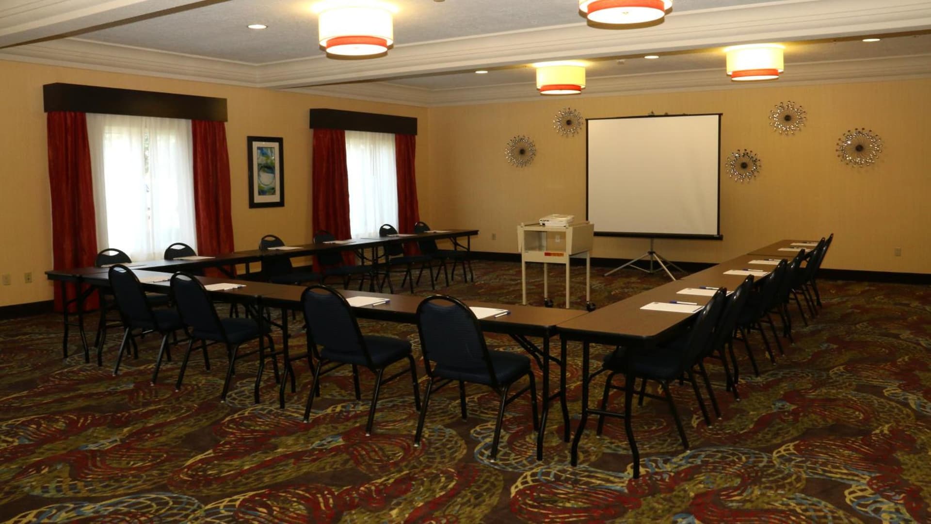 Holiday Inn Express Hotel & Suites Saginaw by IHG gallery photo in Saginaw, MI — image 70