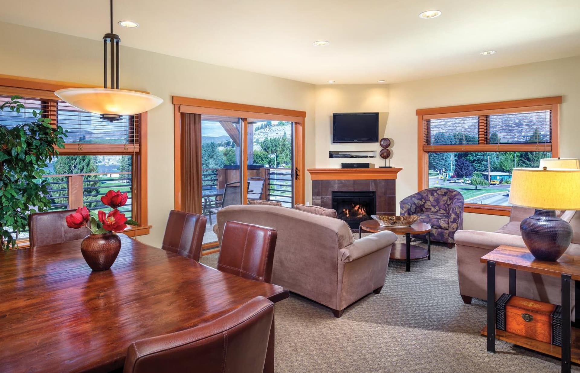 WorldMark Chelan - Lake House interior in Chelan, WA — gallery photo 2