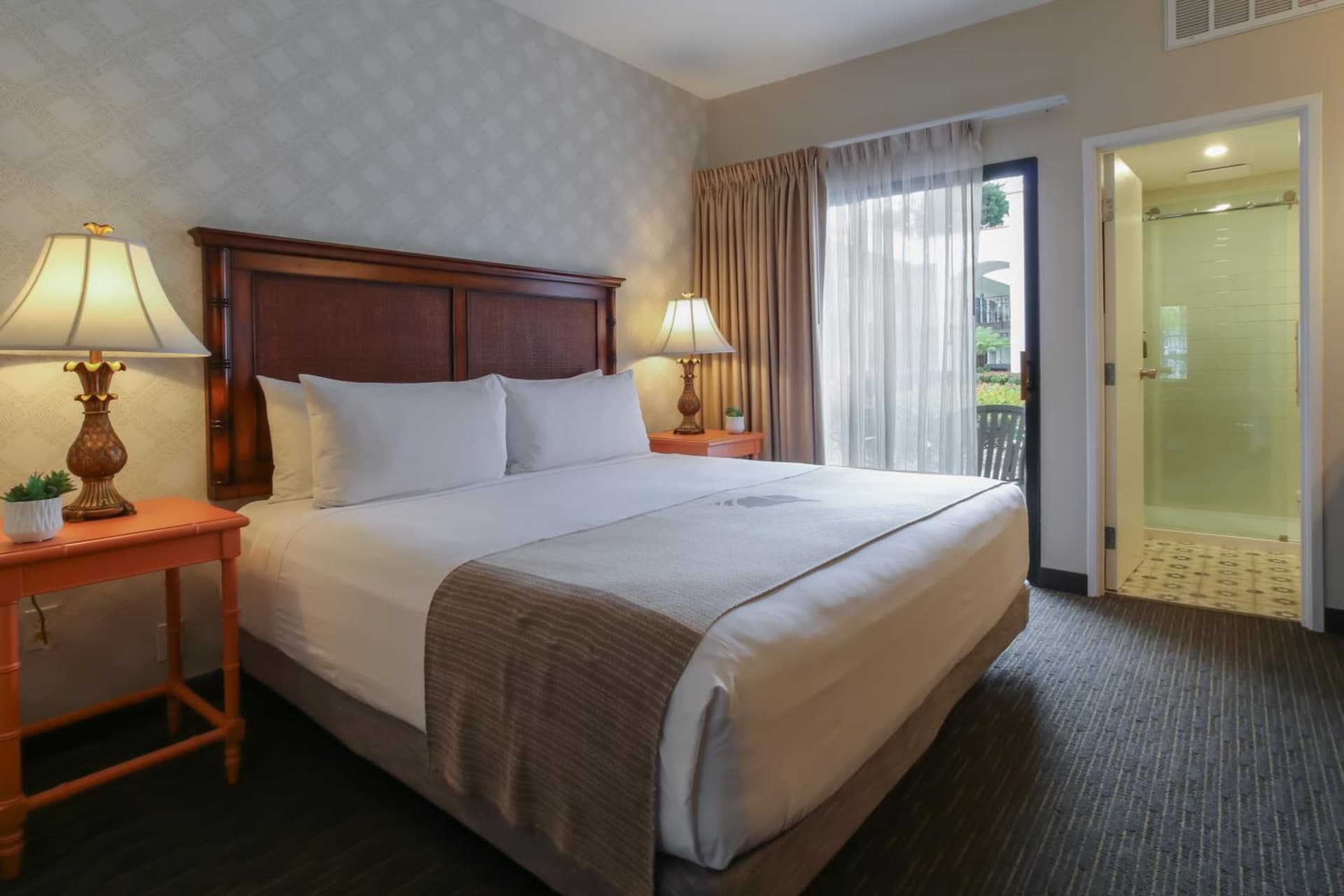 Oxford Suites Pismo Beach gallery photo in Pismo Beach, CA — image 5