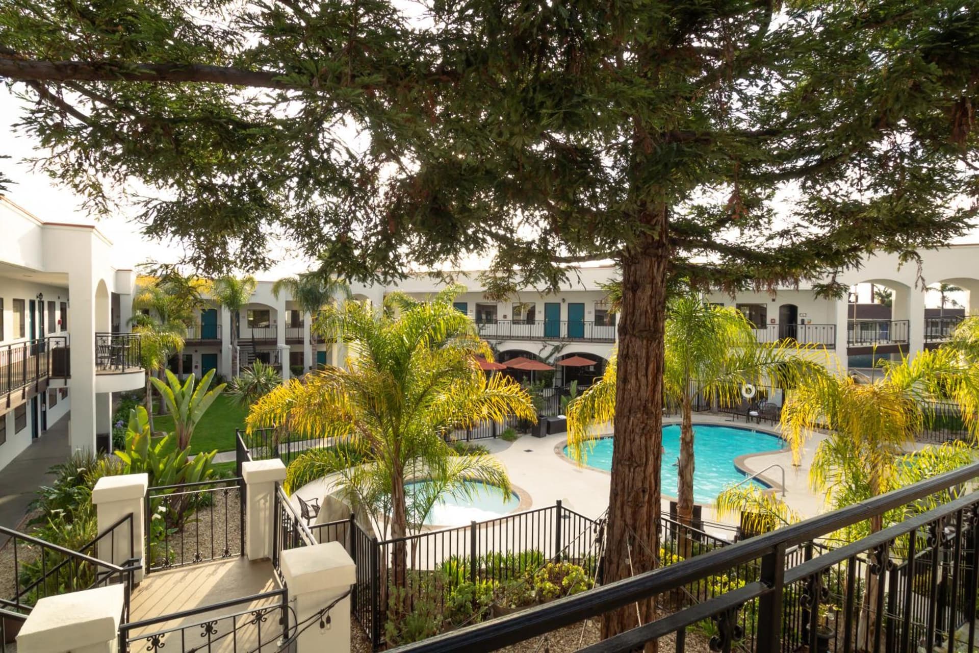 Oxford Suites Pismo Beach gallery photo in Pismo Beach, CA — image 44