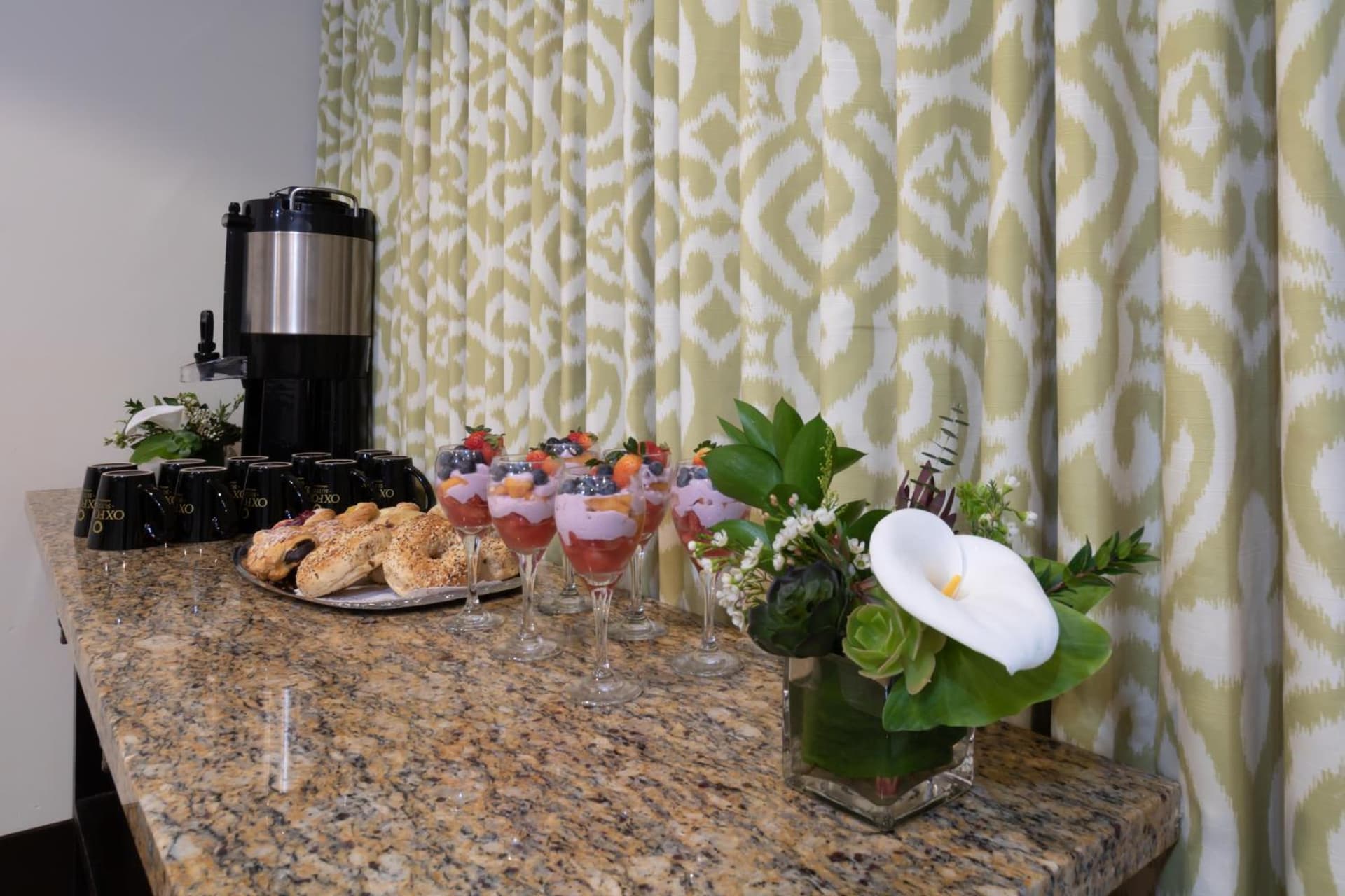 Oxford Suites Pismo Beach gallery photo in Pismo Beach, CA — image 41