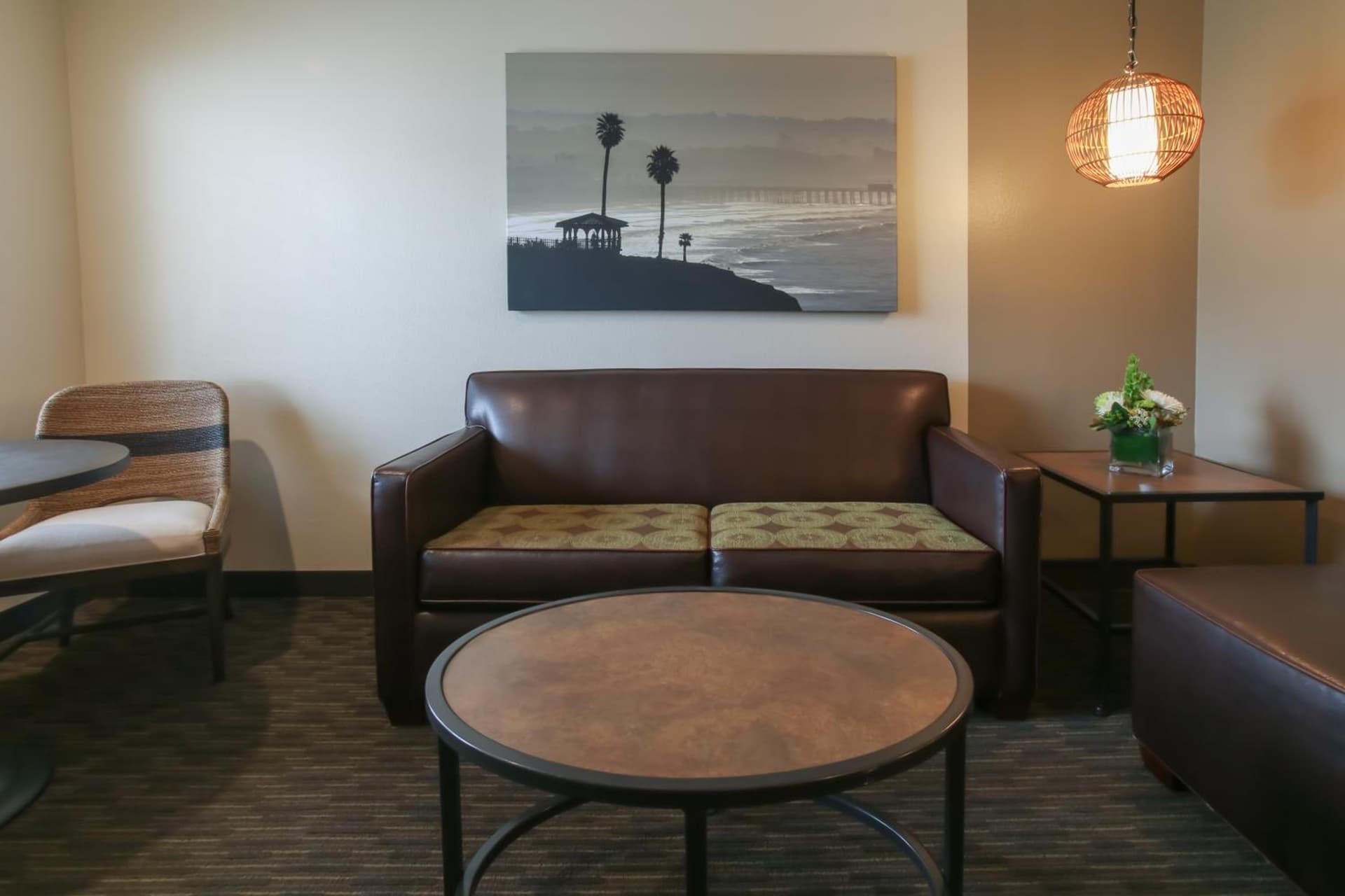 Oxford Suites Pismo Beach gallery photo in Pismo Beach, CA — image 29