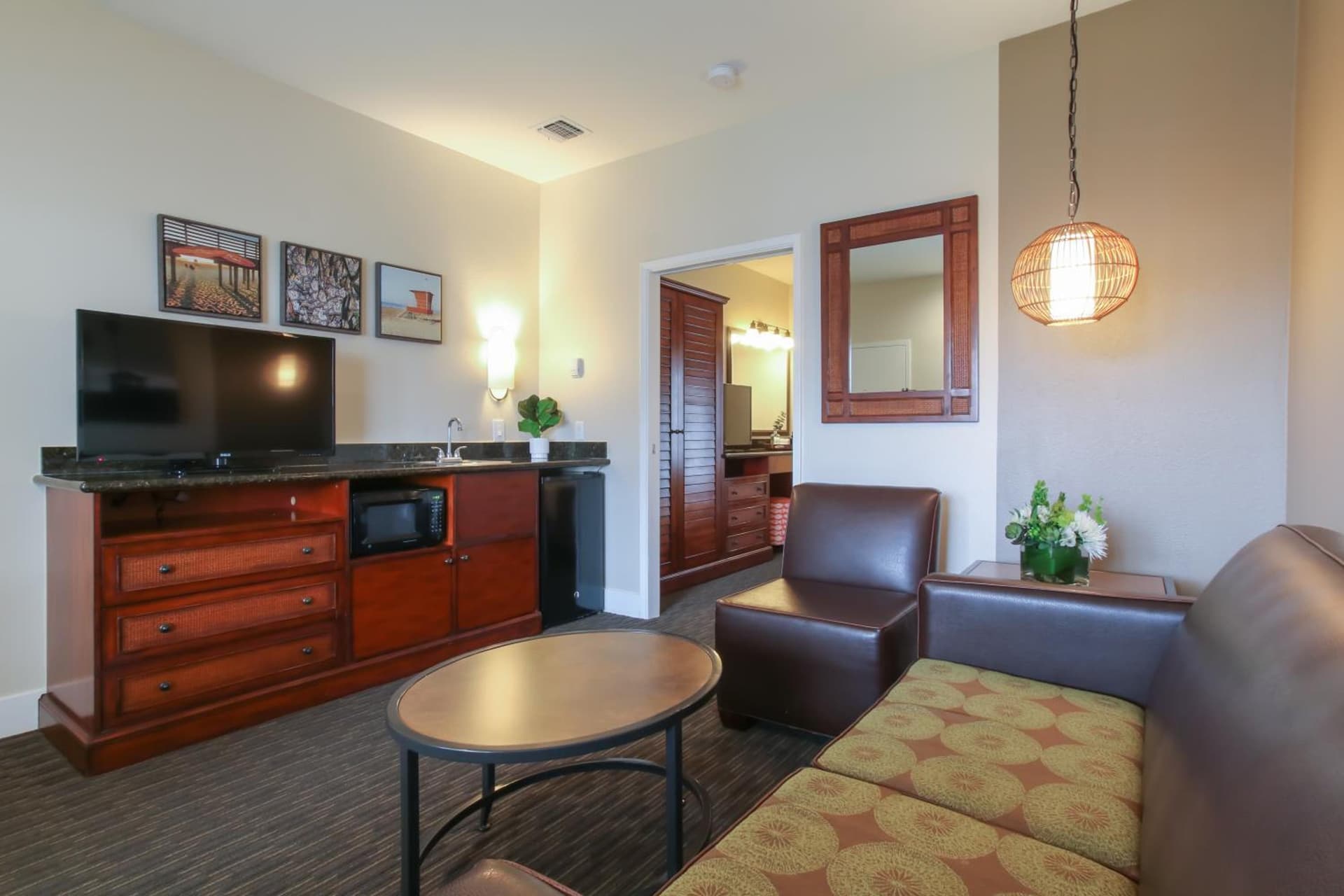 Oxford Suites Pismo Beach gallery photo in Pismo Beach, CA — image 47