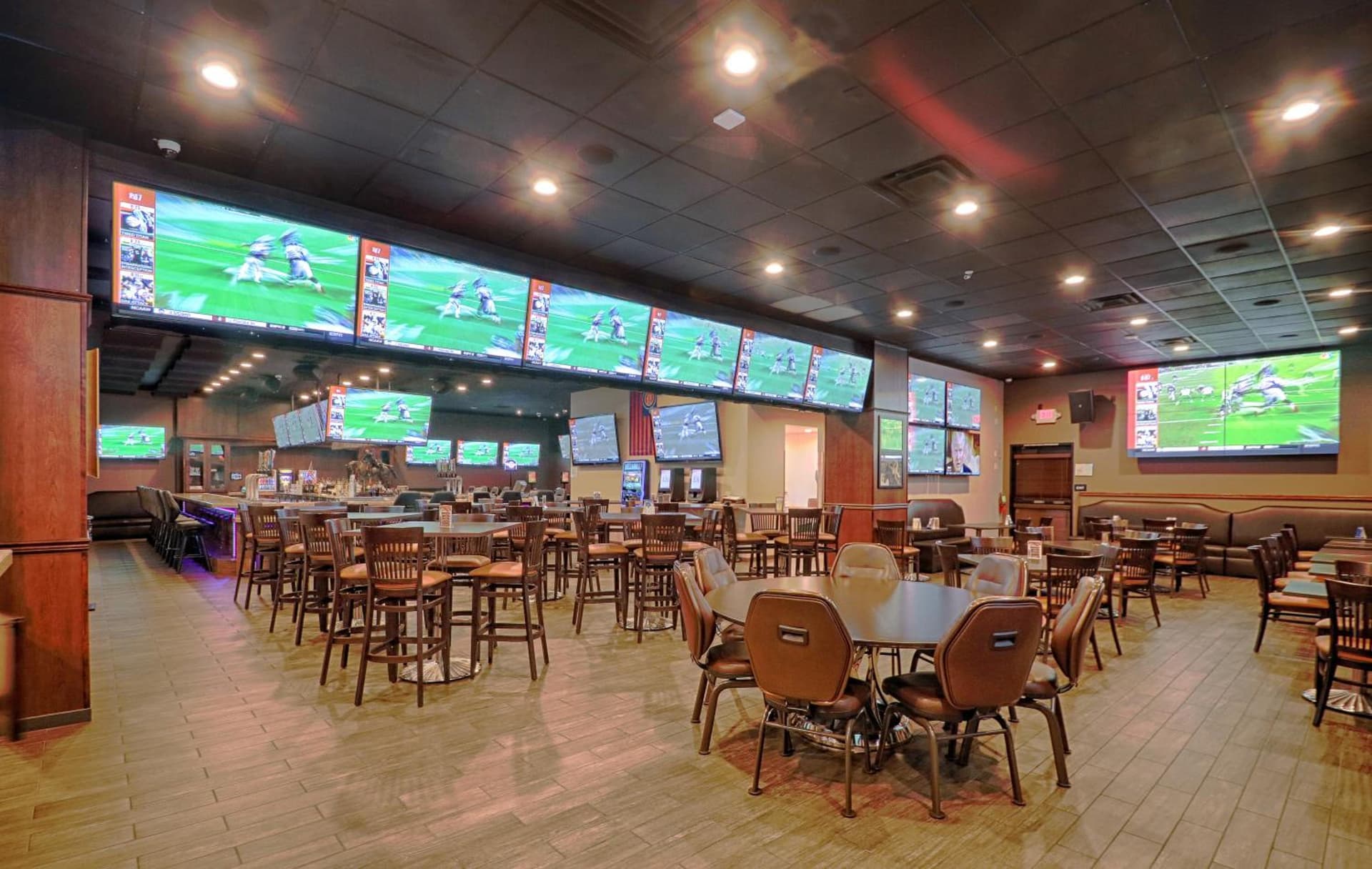 Econo Lodge Lake Elsinore Casino gallery photo in Lake Elsinore, CA — image 22