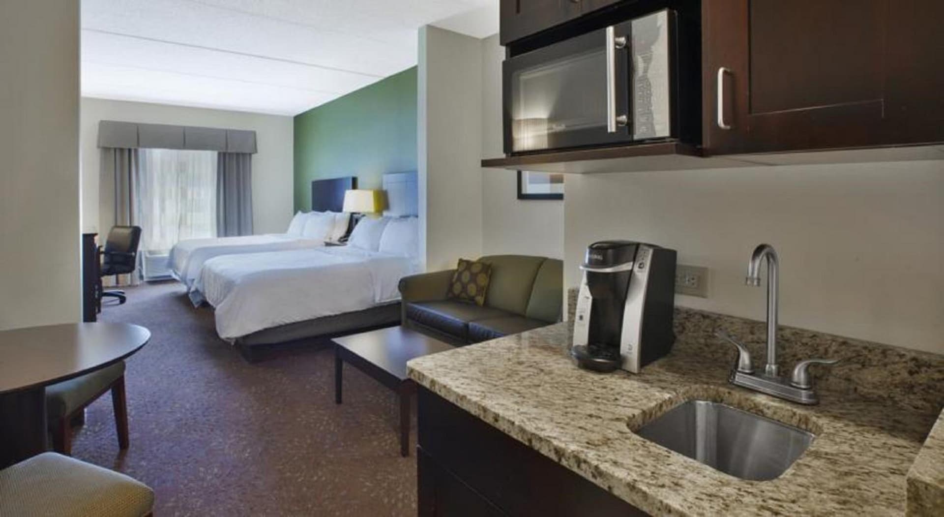 Holiday Inn Express Hotel & Suites Saginaw by IHG gallery photo in Saginaw, MI — image 63