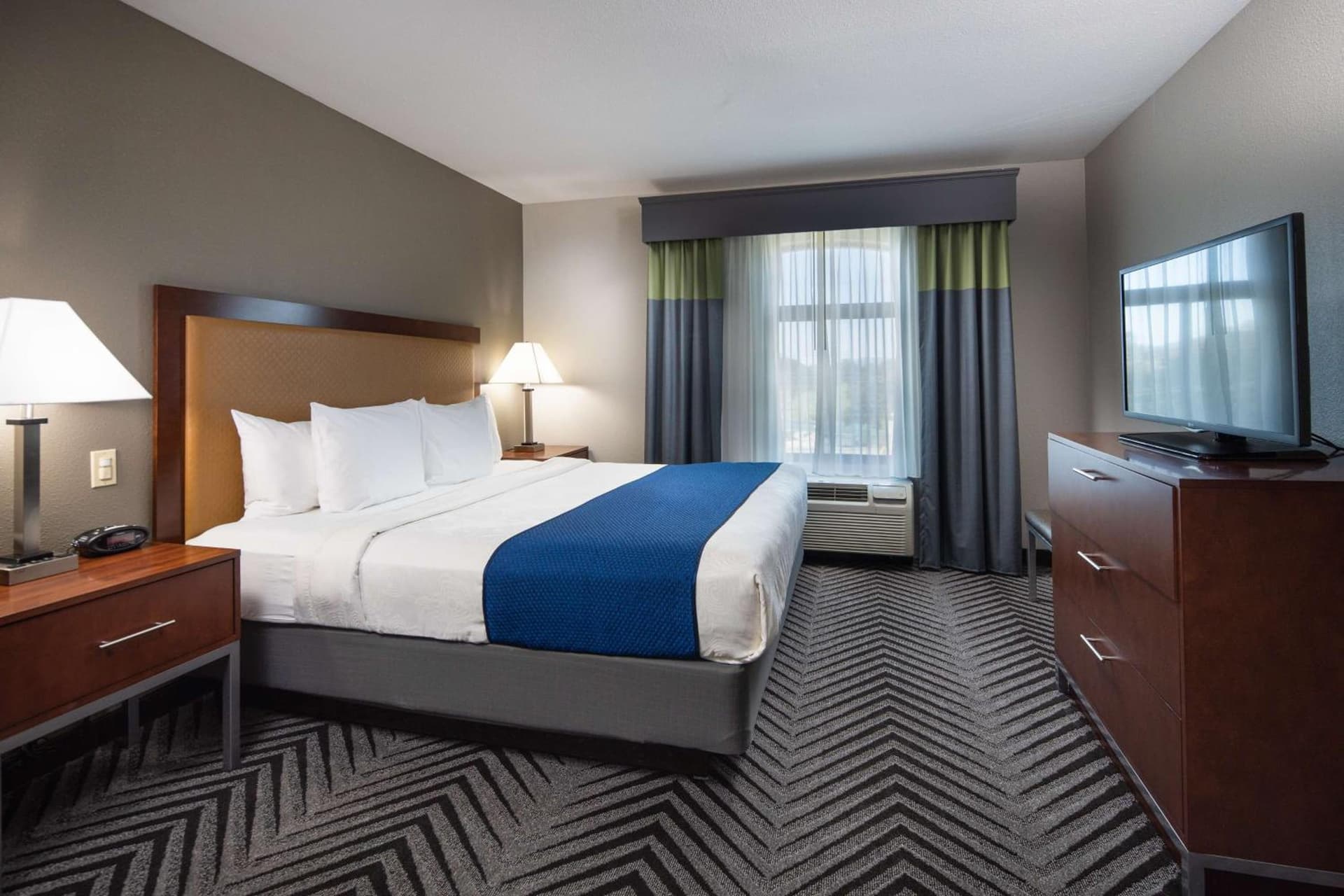 Best Western Inn & Suites San Mateo - San Francisco Airport gallery photo in San Mateo, CA — image 24