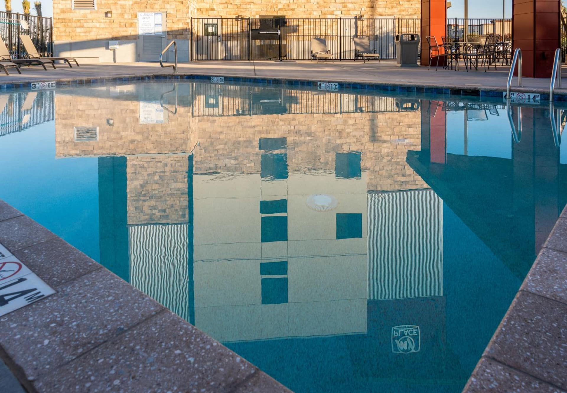 Sonesta Simply Suites Avondale interior in Avondale, AZ — gallery photo 2