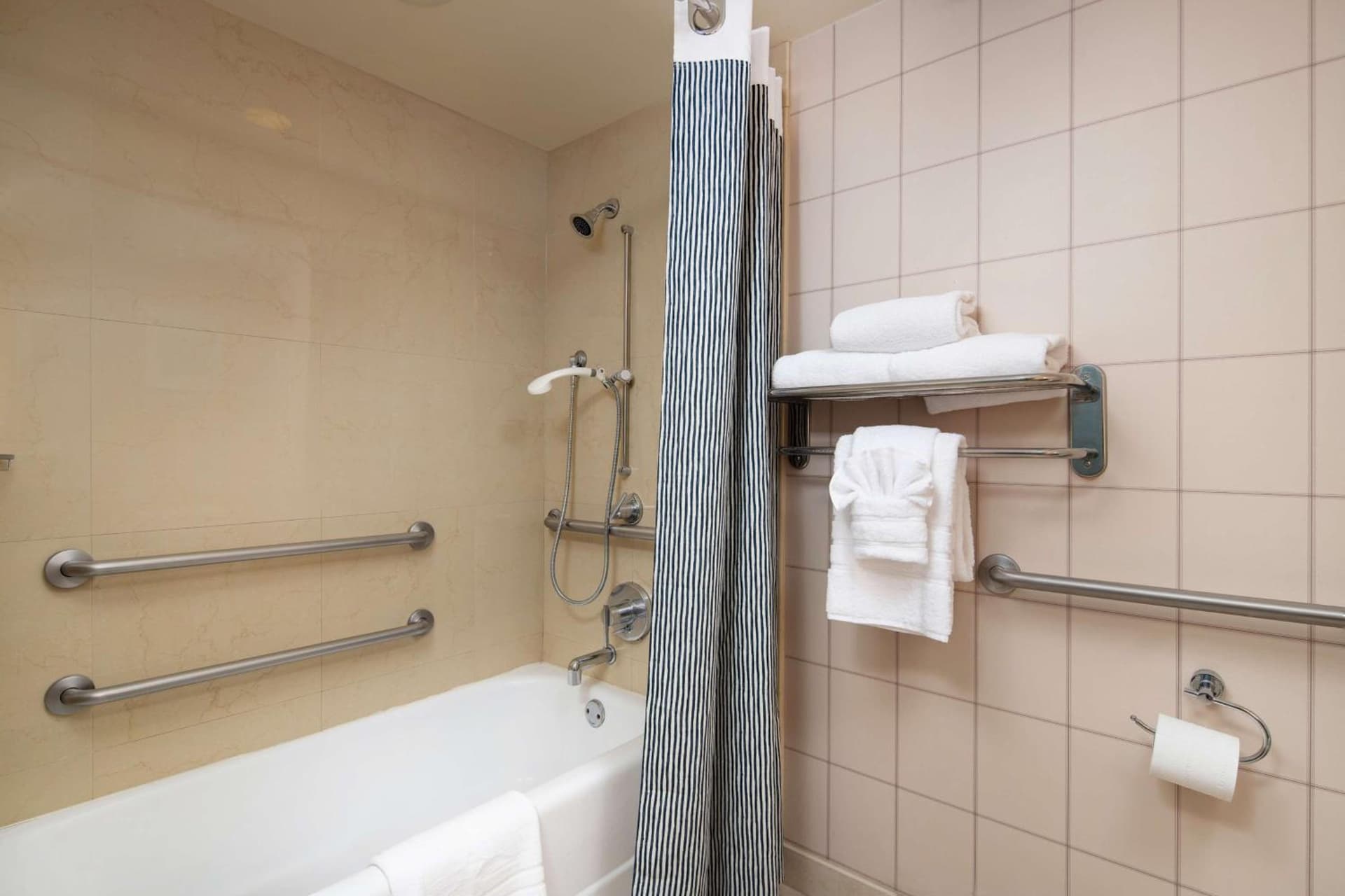 Hotel Lulu, BW Premier Collection gallery photo in Anaheim, CA — image 12