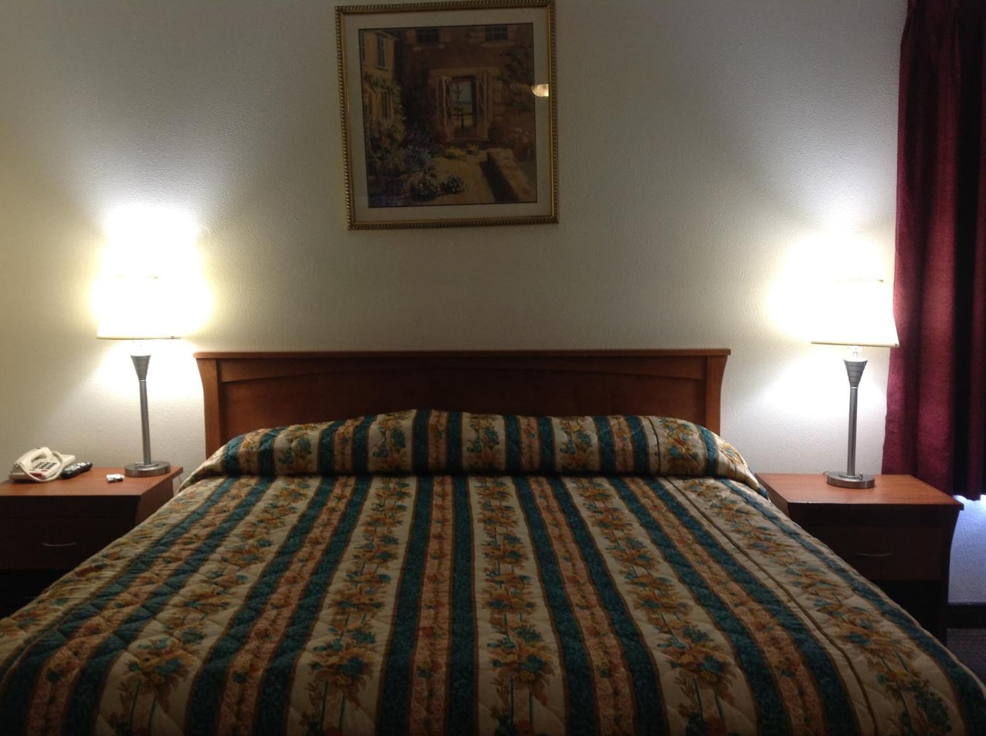 Riverside Inn & Suites gallery photo in Riverside, CA — image 21