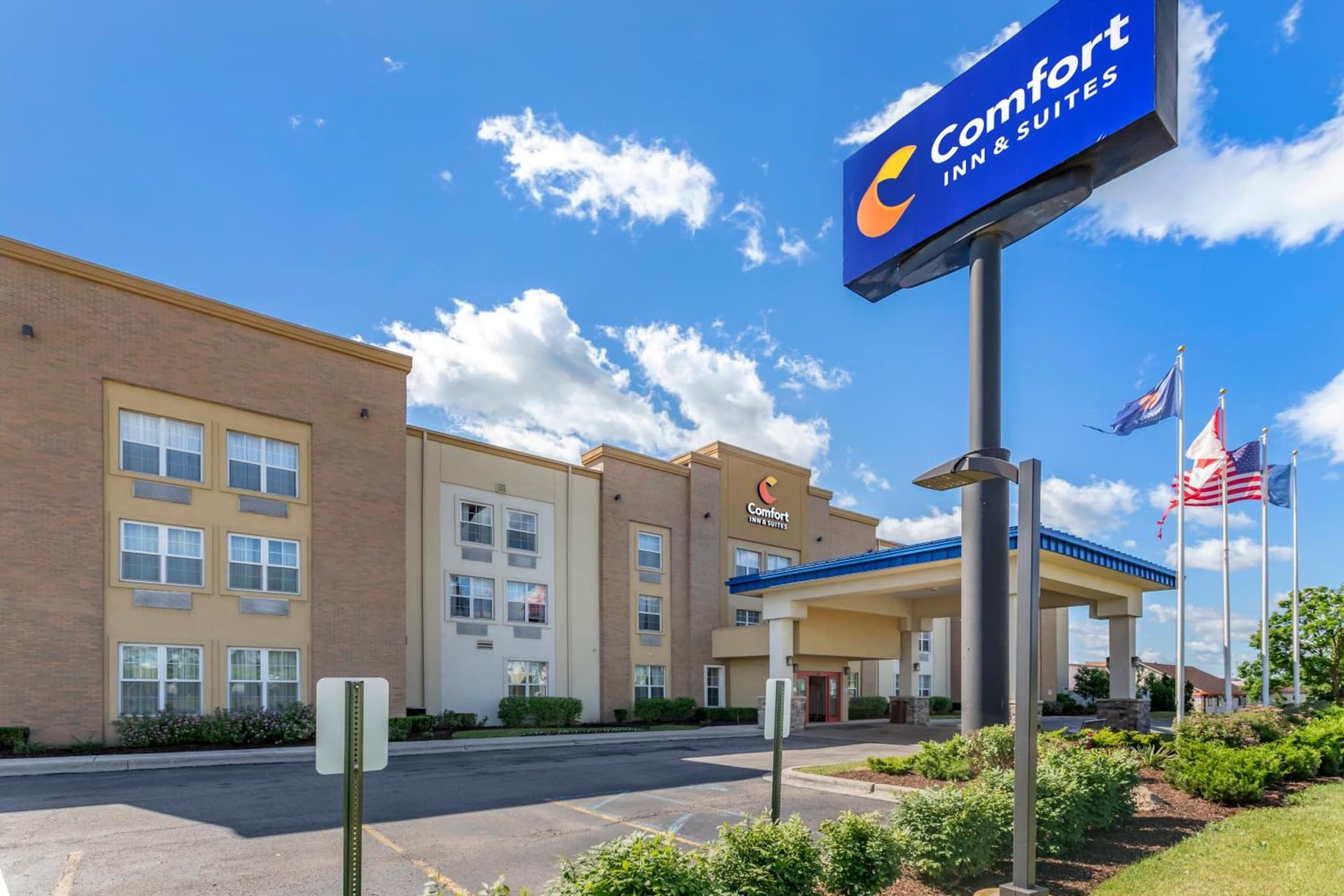 Comfort Inn & Suites Allen Park - Dearborn gallery photo in Allen Park, MI — image 10