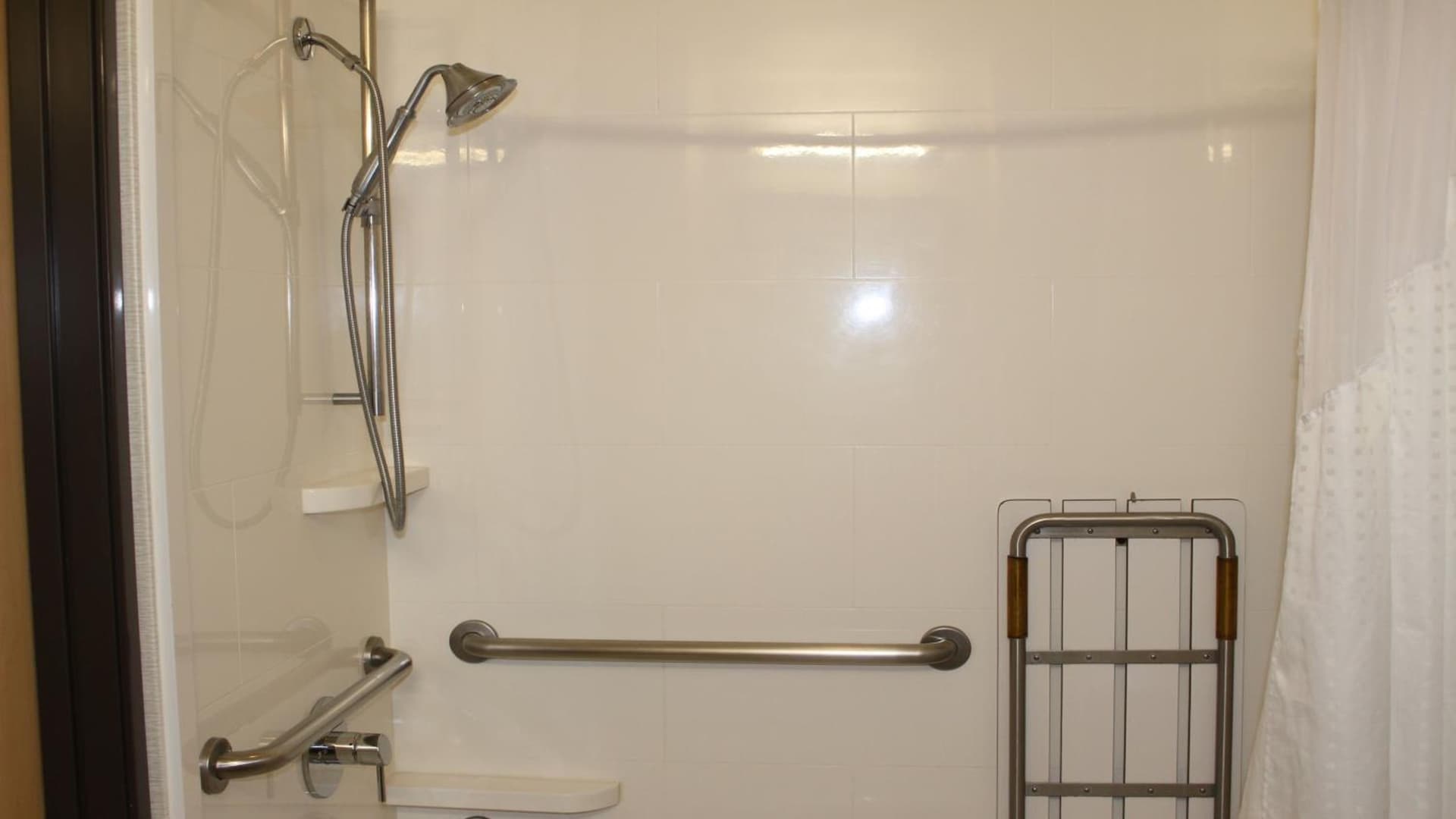 Holiday Inn Express Berkeley by IHG gallery photo in Berkeley, CA — image 58